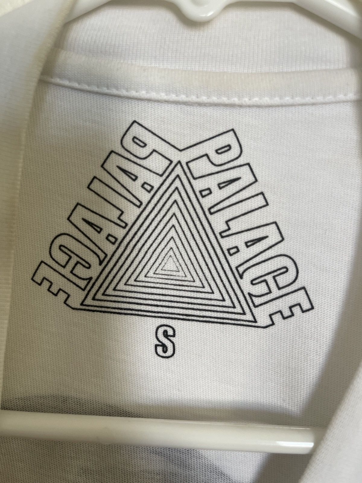Palace Palace Tri-Ferg logo Size US S / EU 44-46 / 1 - 4 Thumbnail
