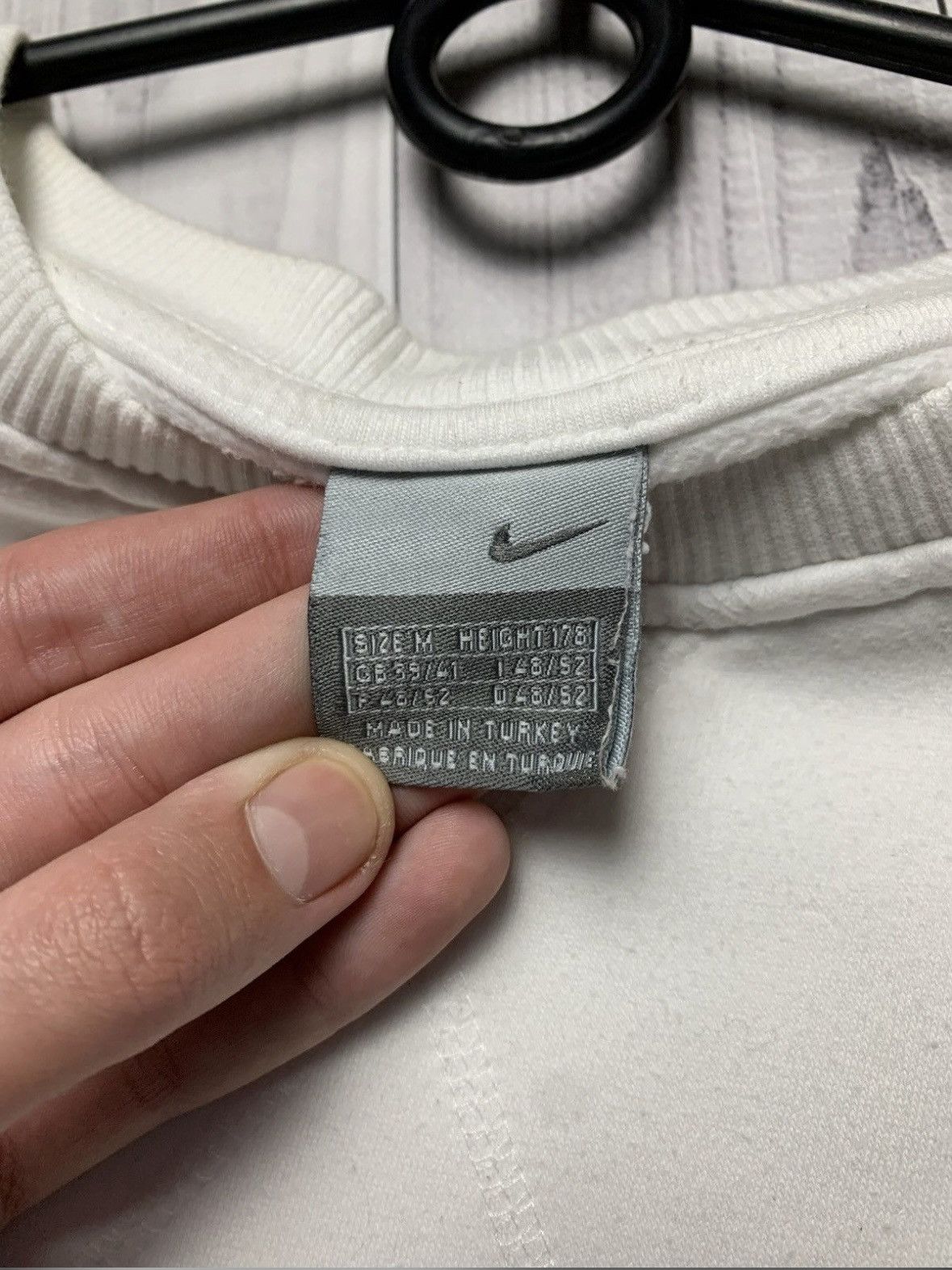 Nike × Vintage Vintage Nike sweatshirt logo size M white Size M / US 6-8 / IT 42-44 - 4 Thumbnail