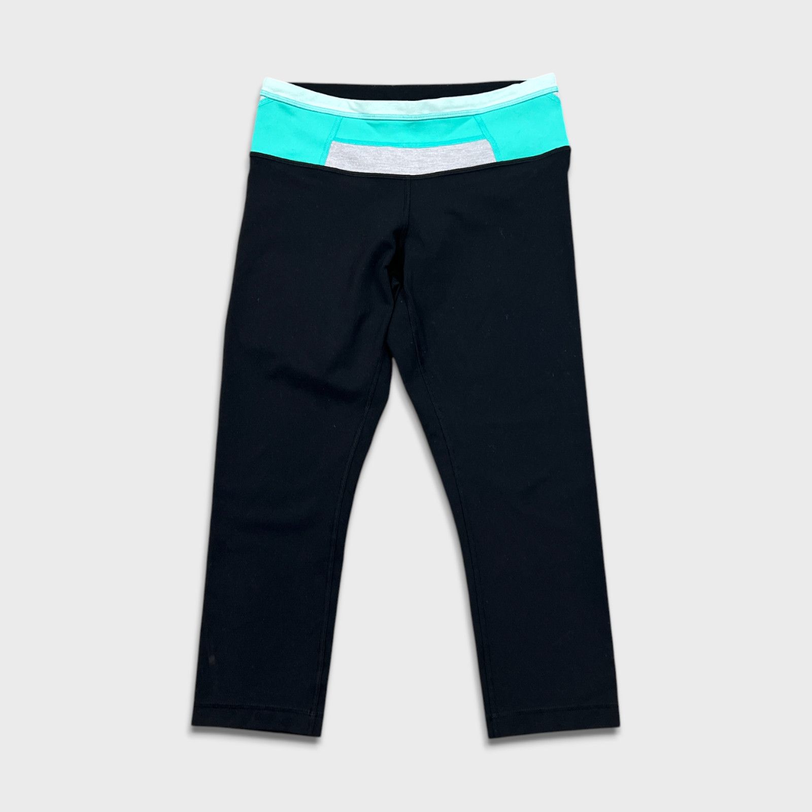 Lululemon Lululemon Wunder Under Crop Pants 6 Athletic Yoga Leggings Size 28" / US 6 / IT 42 - 1 Thumbnail
