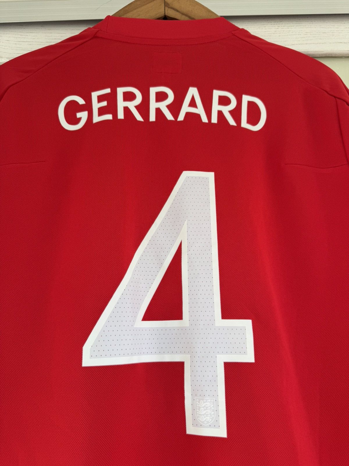 Umbro Gerrard #4 England 2010-2011 Away Soccer Jersey Football Kit Size US XL / EU 56 / 4 - 9 Thumbnail