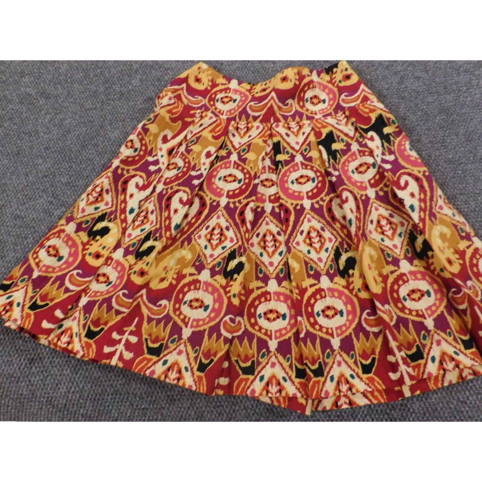 Vintage Harold's Womens Skirt 6 Red A-Line Zip Ruffles stretch Knee Length Cotton Knit Casual Modern 6 Regular Womens Size 28" / US 6 / IT 42 - 2 Thumbnail