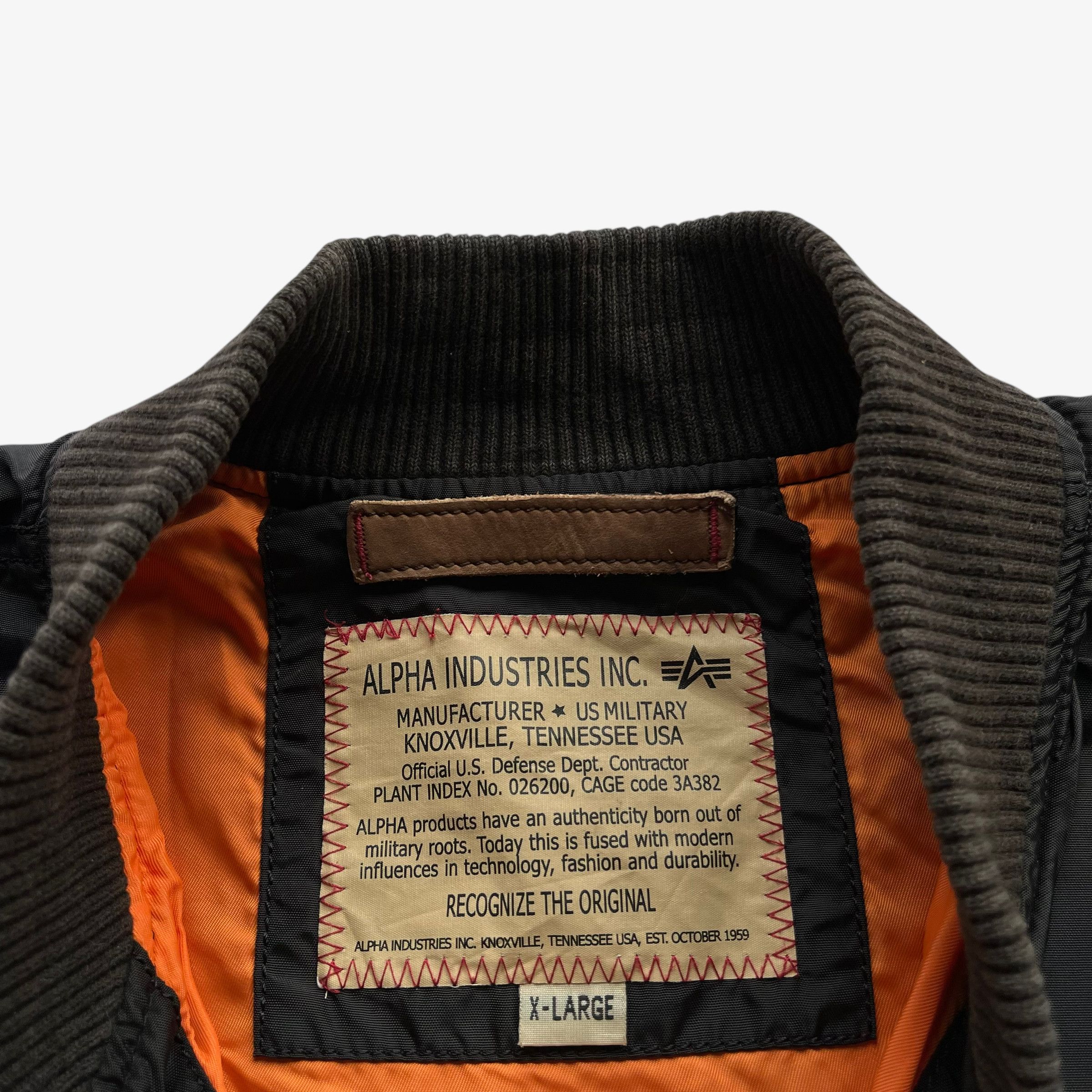 Alpha Industries Vintage Y2K Men's Alpha Industries Black Bomber Jacket Size US L / EU 52-54 / 3 - 2 Thumbnail