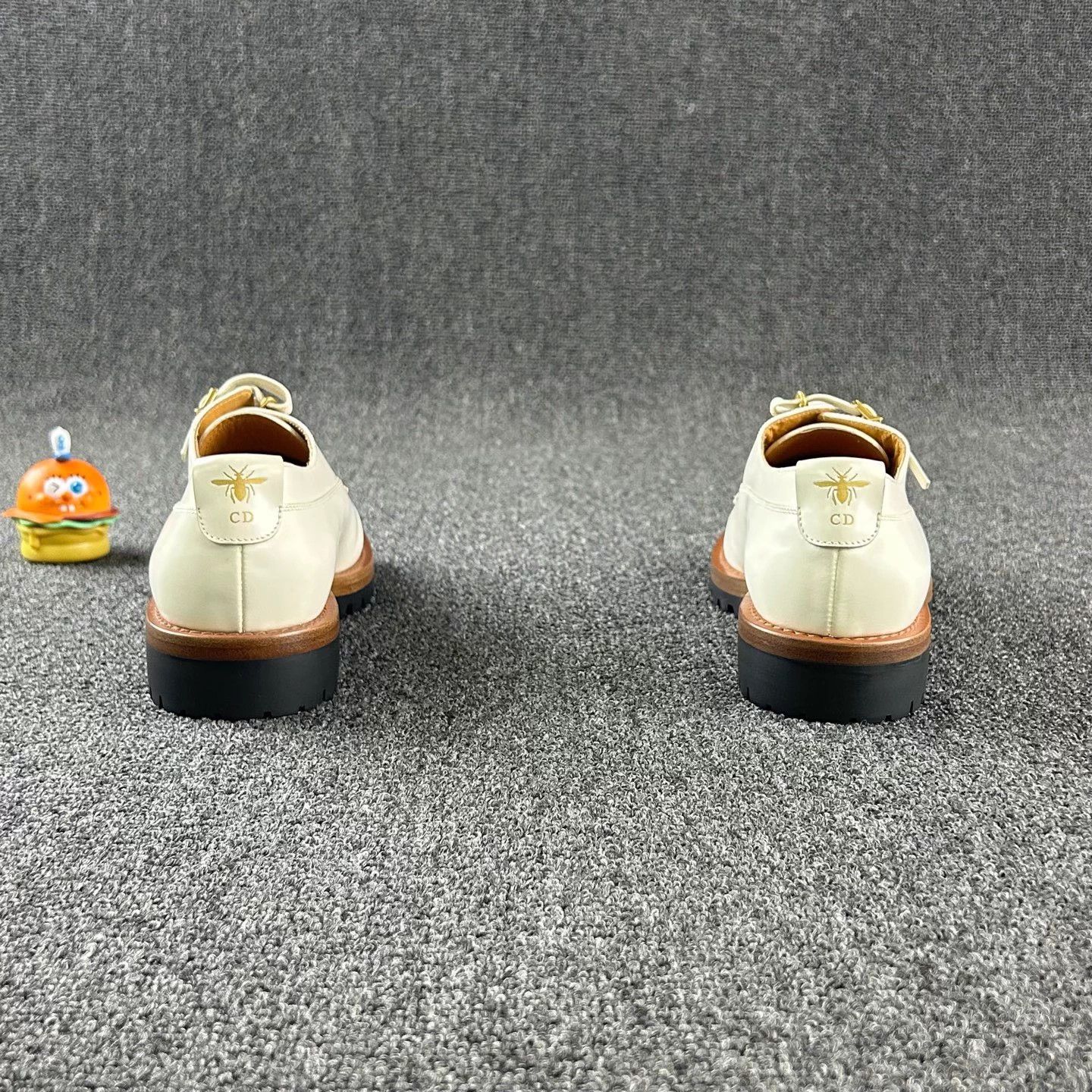 Dior Dior White Patent Leather Loafer Women's 38 Size US 7 / IT 37 - 5 Thumbnail