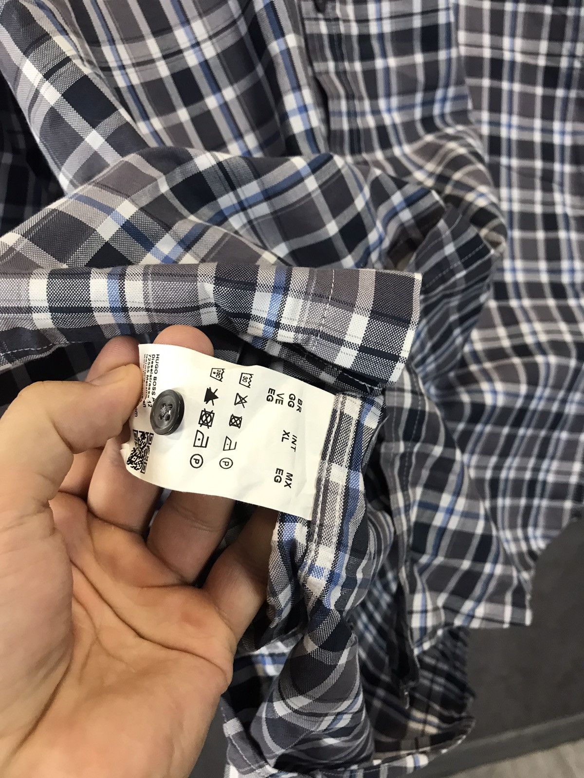 Hugo Boss Hugo Boss designer shirt Size US XL / EU 56 / 4 - 6 Thumbnail