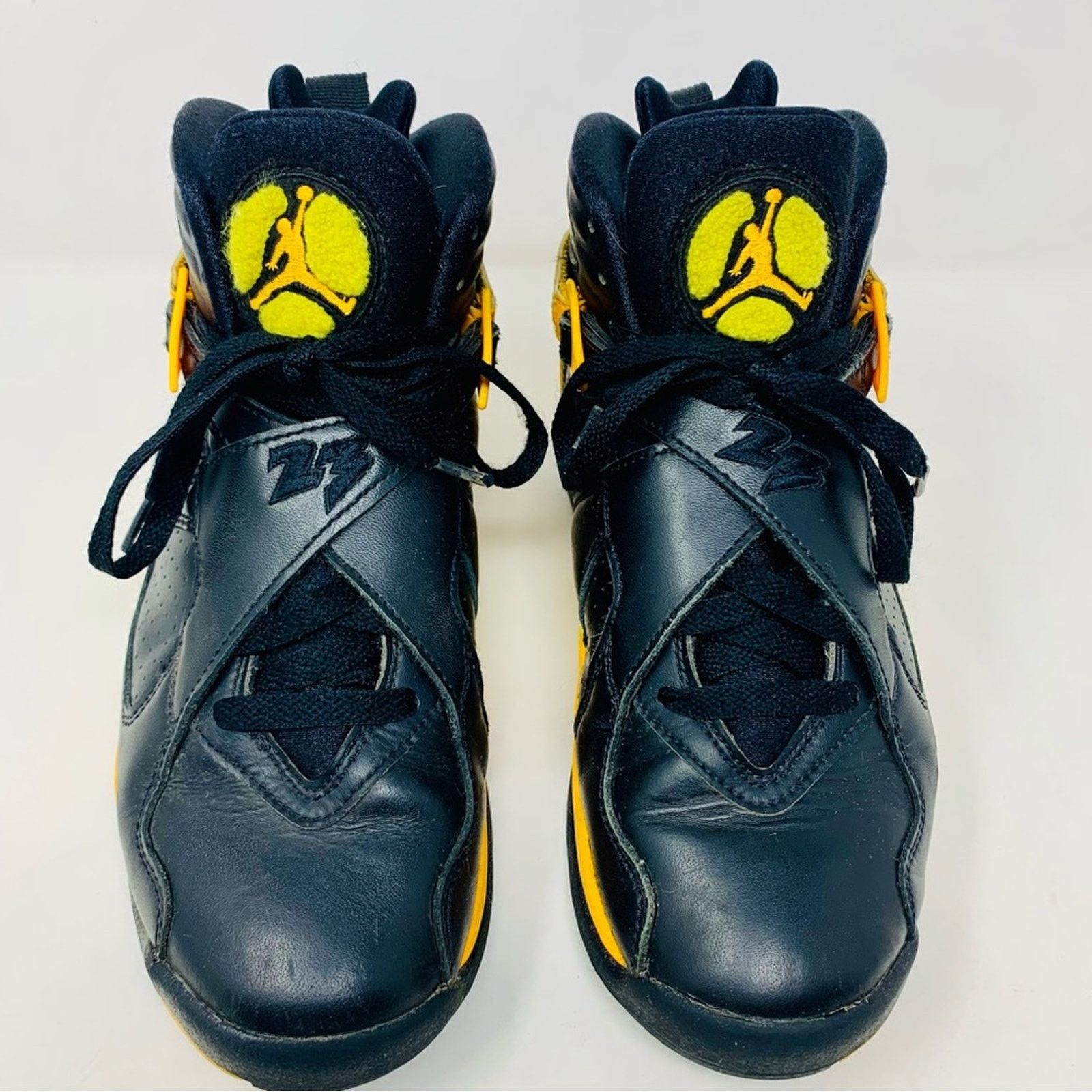 Jordan Brand Jordan 8 Retro 'Taxi' CI1236-007 Womens Size 7 Mens Size 6.5 Size US 7 / IT 37 - 4 Thumbnail