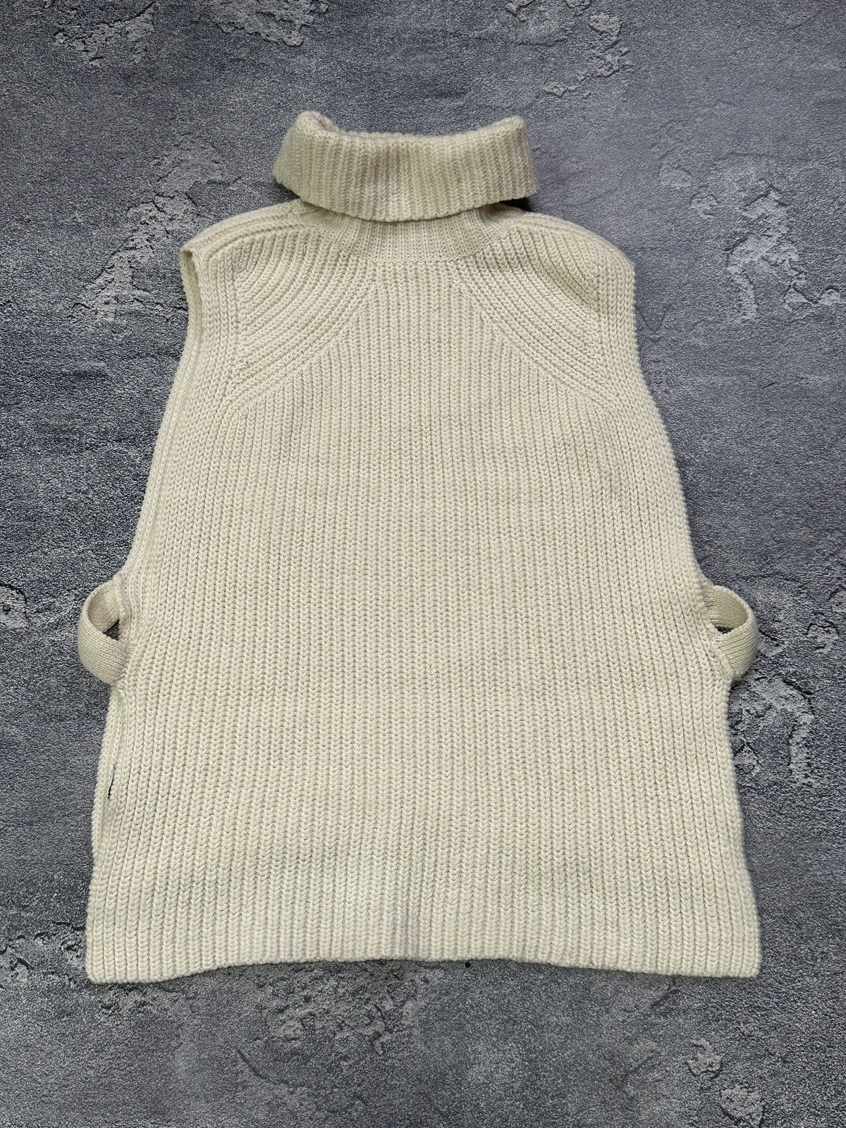 Isabel Marant Etoile Isabel Marant Wool Knit Turtleneck Poncho Vest Beige 38 Size M / US 6-8 / IT 42-44 - 3 Thumbnail