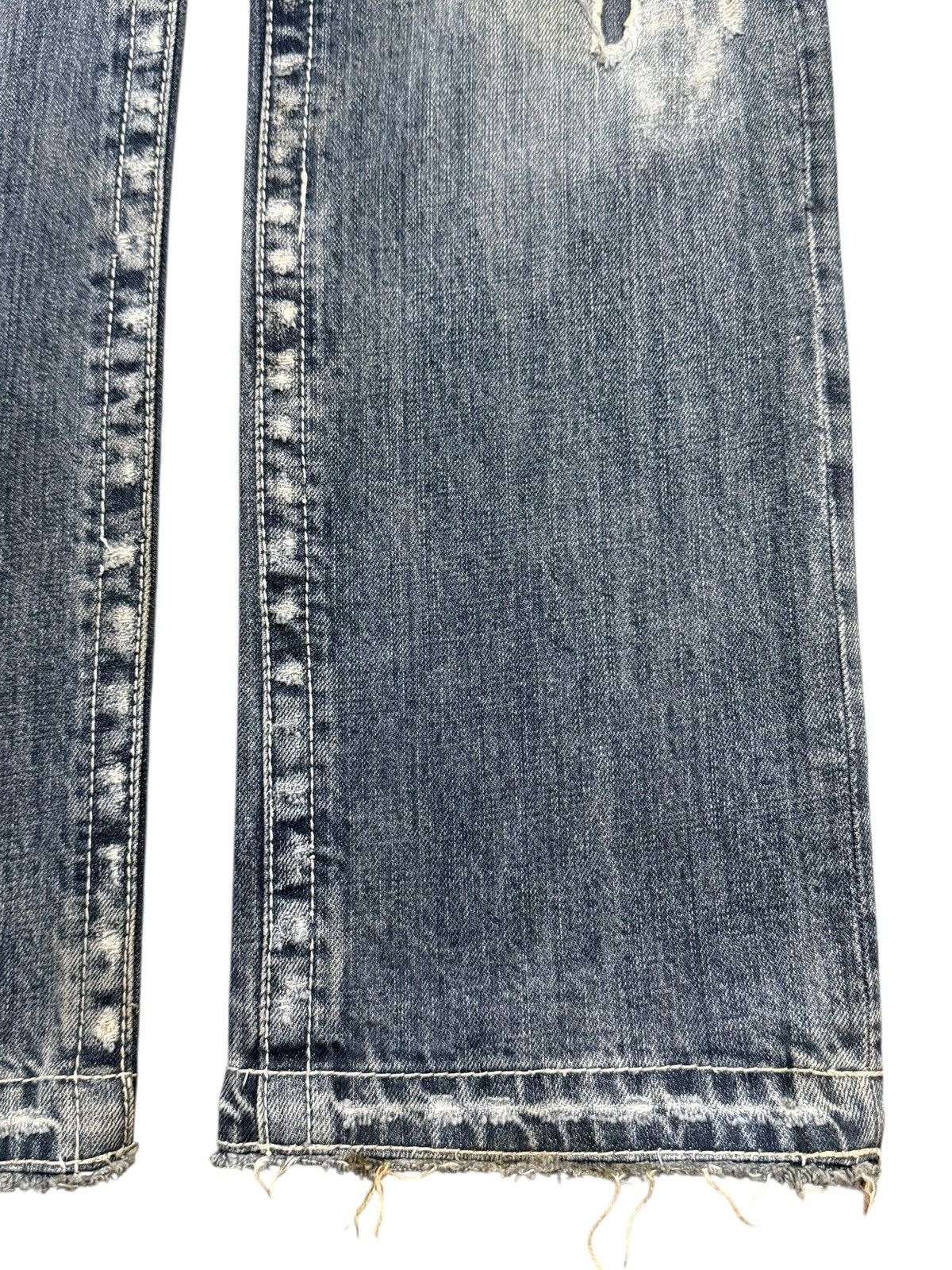 Tornado Mart Vintage Y2K Faded Wash Avant Garde Style Distressed Bootcut Size US 32 / EU 48 - 8 Thumbnail