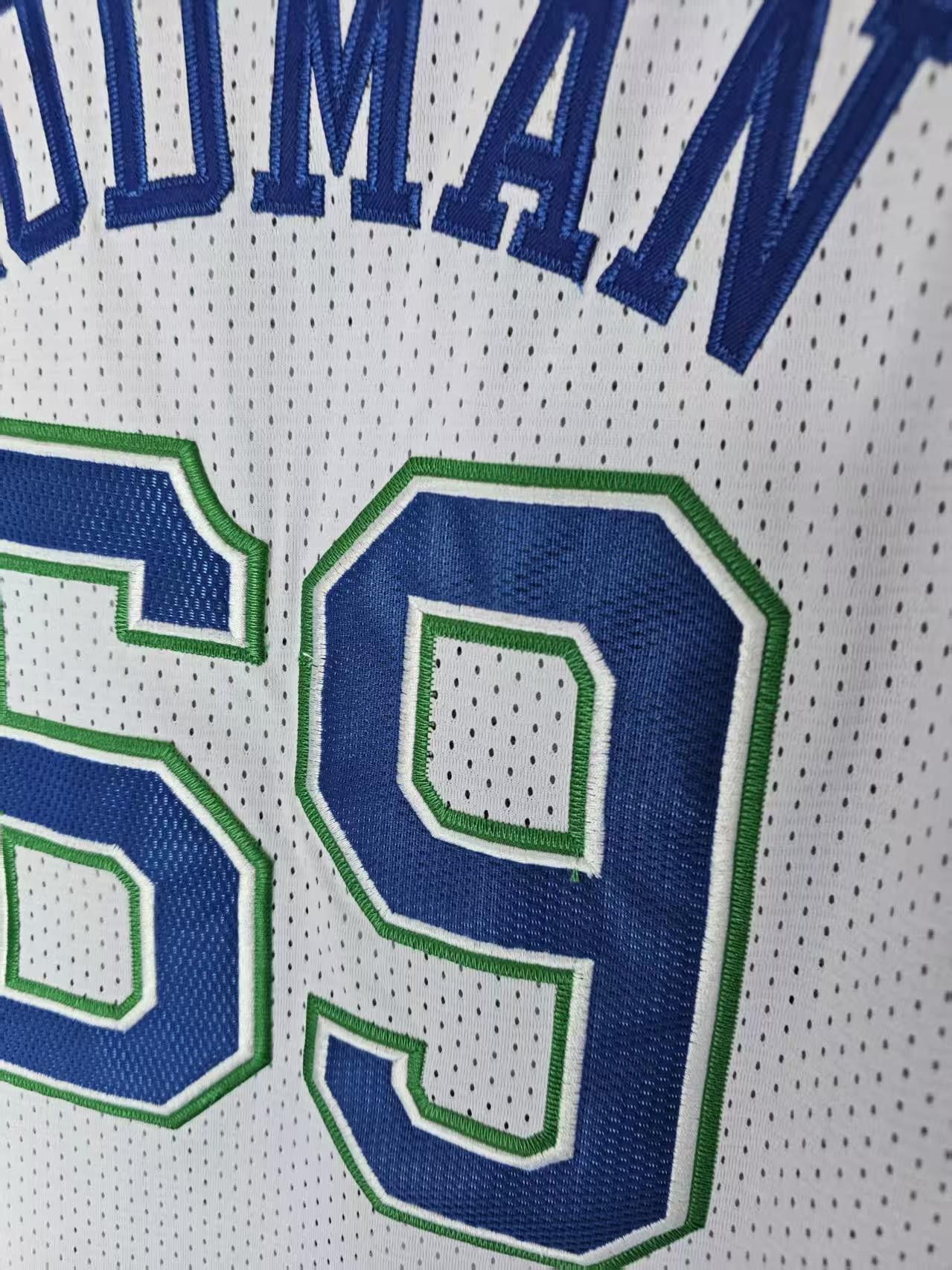 NBA 69 Dennis Rodman Jersey Dallas Mavericks Double Stitched Size US XL / EU 56 / 4 - 3 Thumbnail
