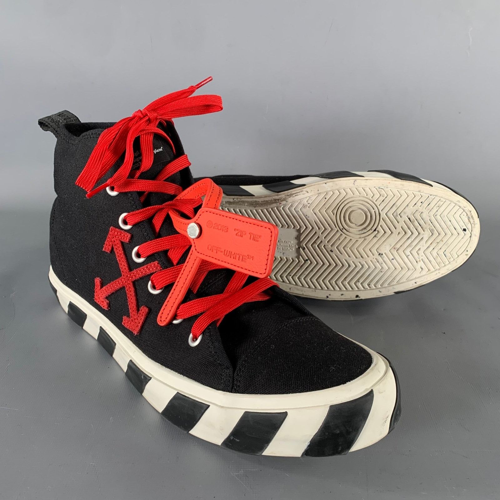 Off-White OFF-WHITE Size 13 Black Red Logo Canvas High Top Sneakers Size US 13 / EU 46 - 6 Thumbnail