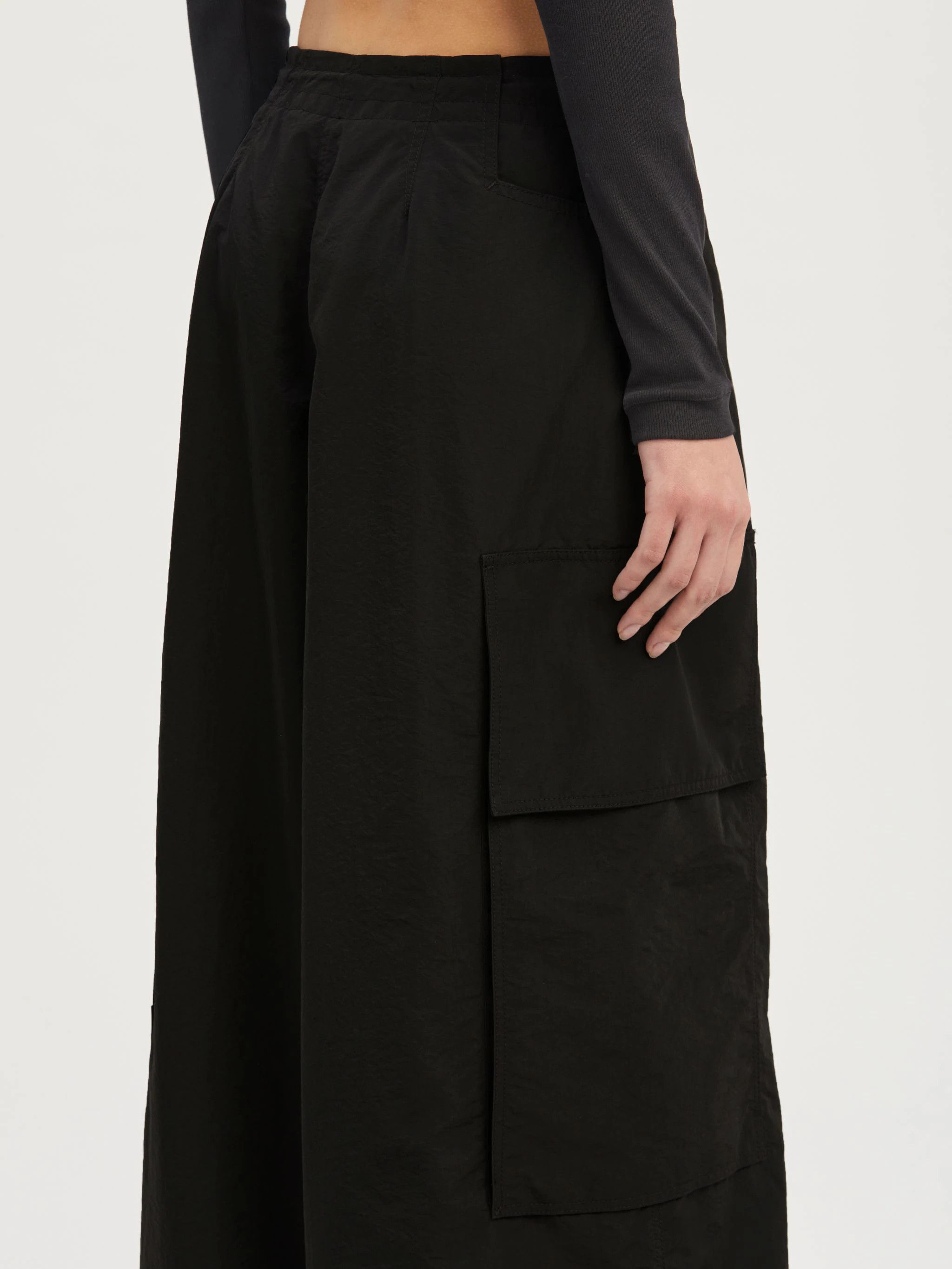 Palm Angels o1s22i1n0824 Parachute Pants in Black Size 28" / US 6 / IT 42 - 6 Thumbnail