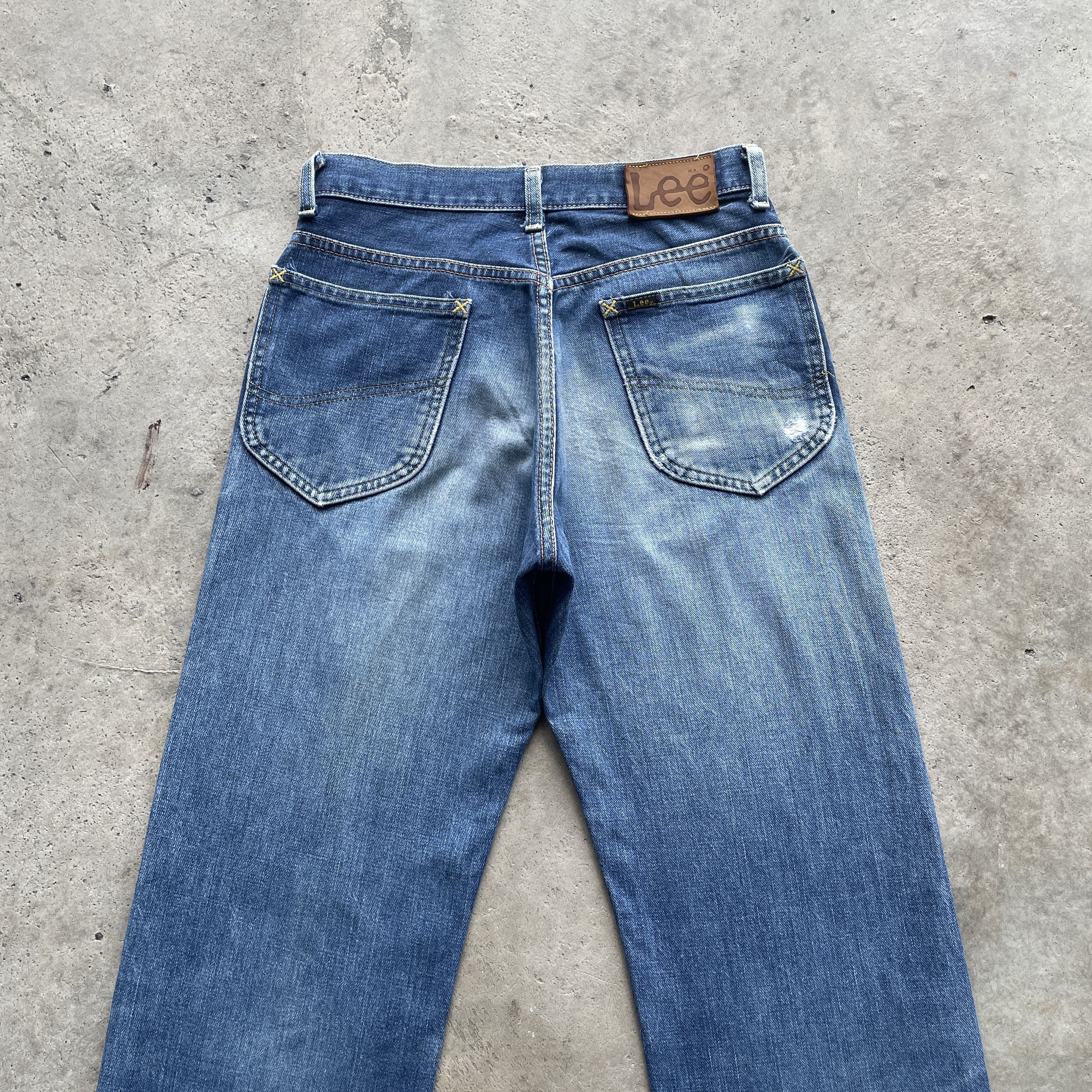 Japanese Brand × Jean × Vintage W27 VINTAGE LEE JAPAN FLY BUTTON JEANS FADED DENIM PANTS Size US 27 - 10 Thumbnail