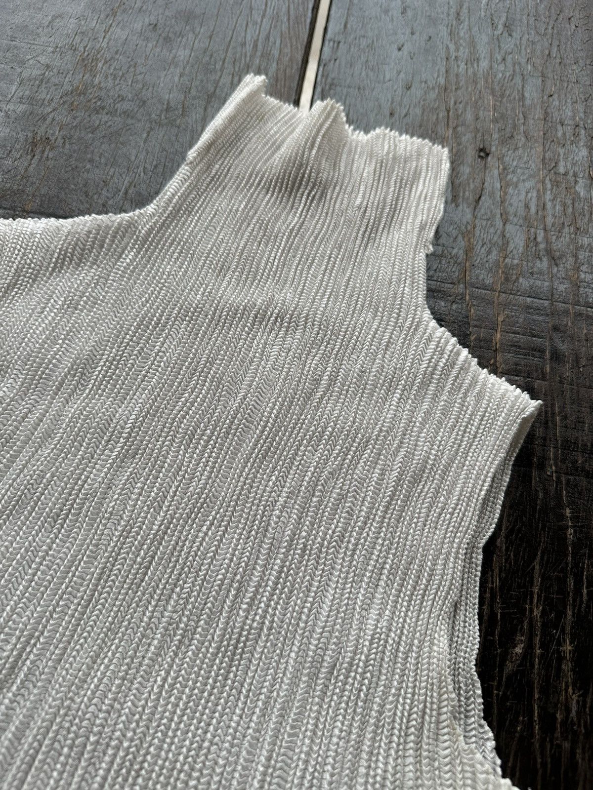 Japanese Brand Spechio Pleats sleeveless Size S / US 4 / IT 40 - 2 Thumbnail