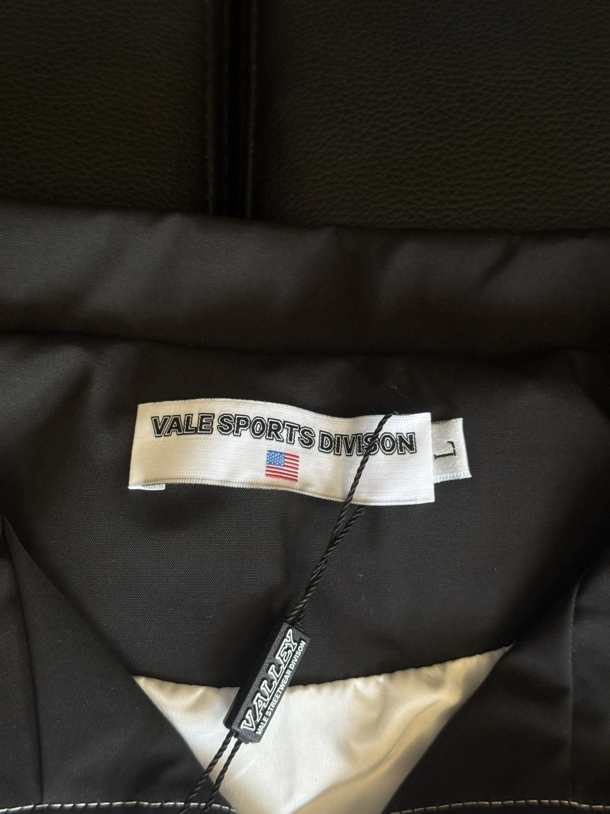 Vale Valley Blue White Track Jacket Size Large (NEW) Size US L / EU 52-54 / 3 - 6 Thumbnail