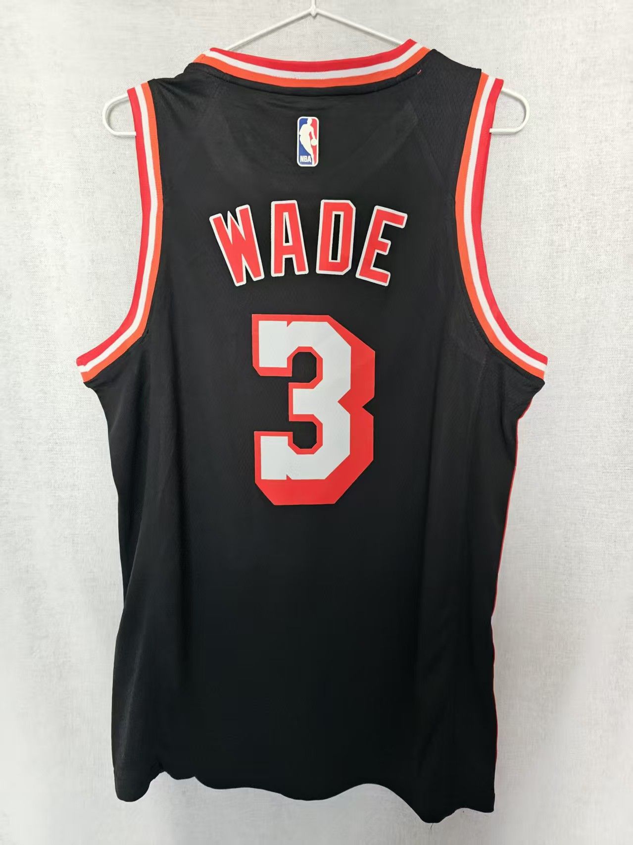NBA Miami Heat #3 Dwyane Wade Towns Jersey XL Size US XL / EU 56 / 4 - 2 Thumbnail