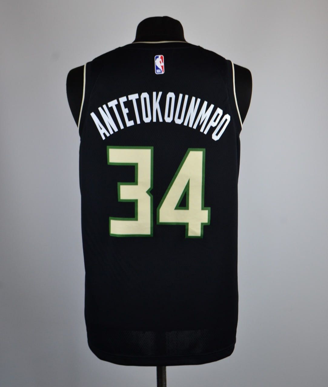 NBA NIKE Milwaukee Bucks Giannis Antetokounmpo Jersey Undershirt Size US L / EU 52-54 / 3 - 7 Thumbnail