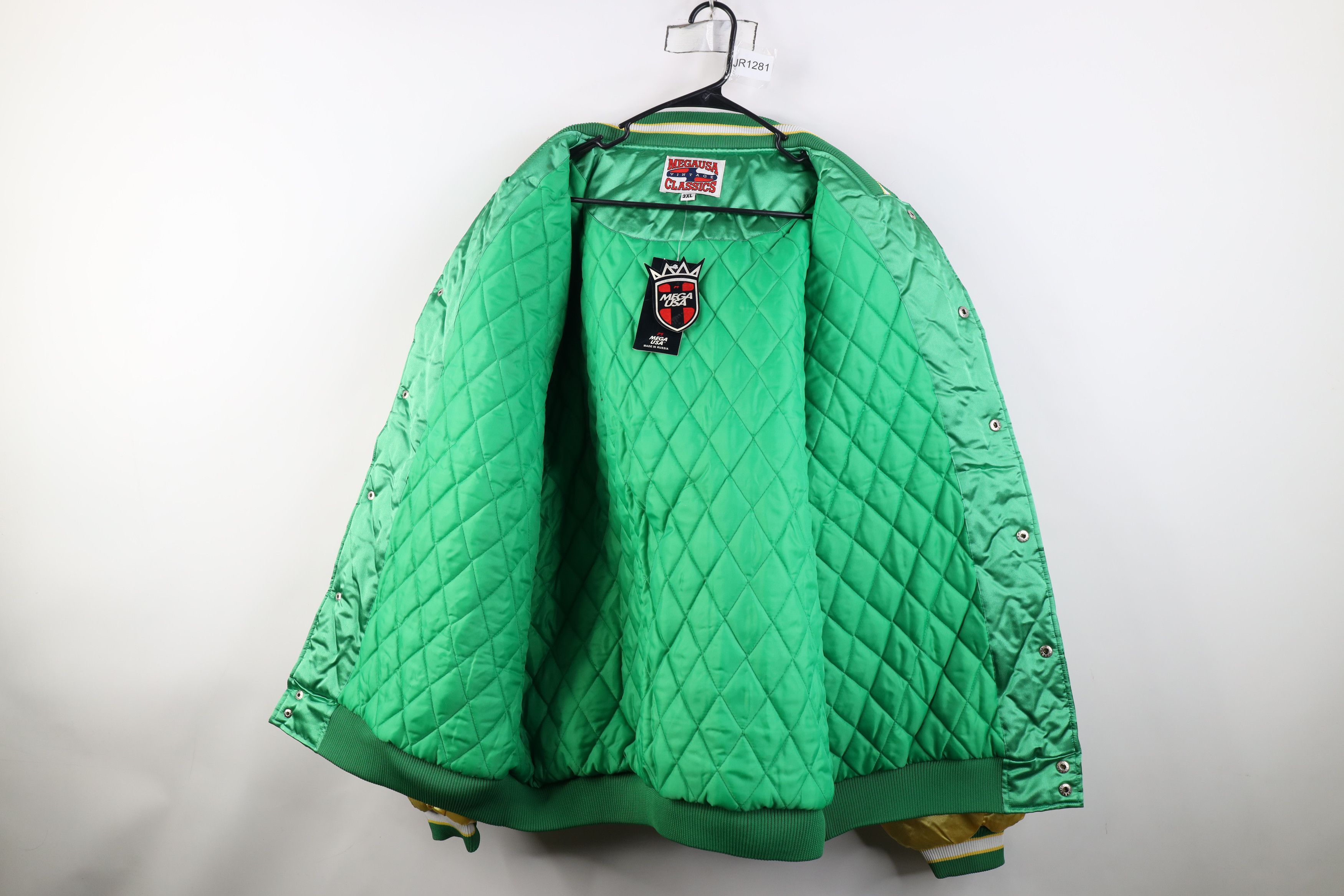 Vintage Deadstock Vintage 90s Quilted Satin Bomber Jacket Green Size US XXL / EU 58 / 5 - 11 Thumbnail