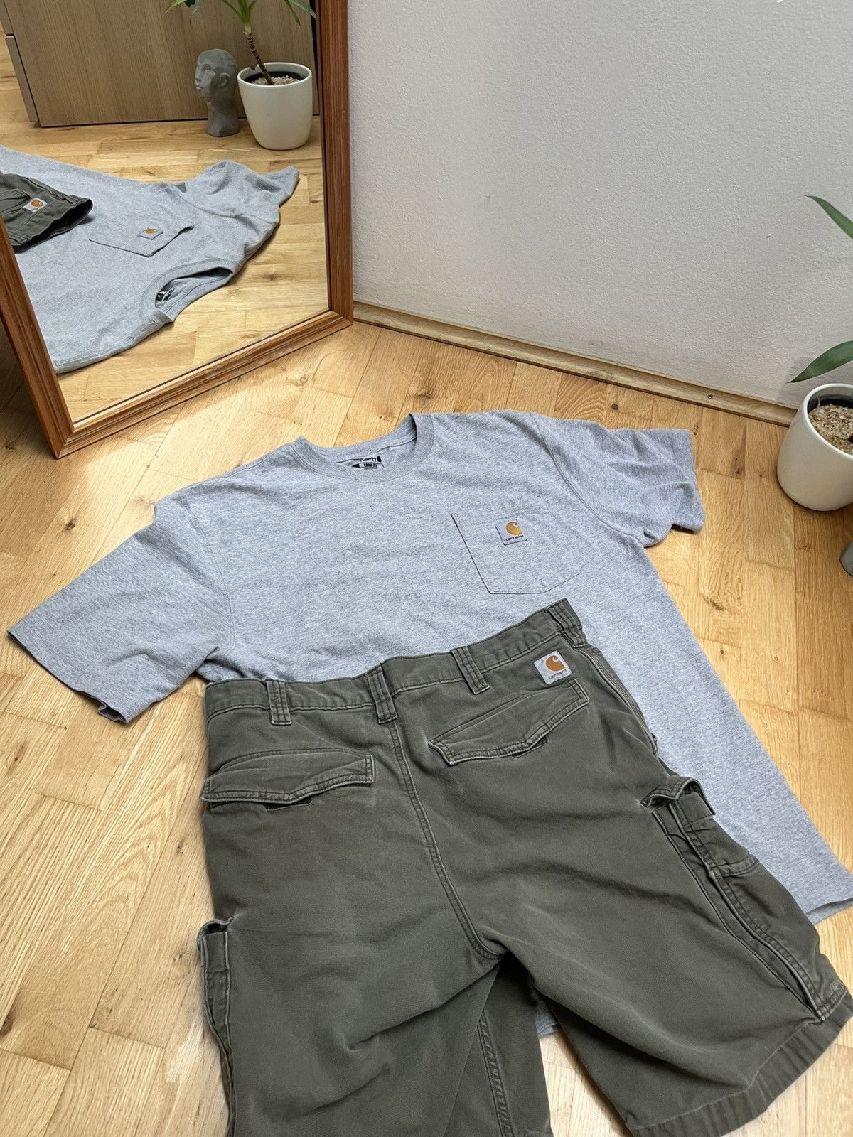 Carhartt Carhartt Workwear Pocket Tee - Heather Gray (Size M) Size US M / EU 48-50 / 2 - 1 Thumbnail