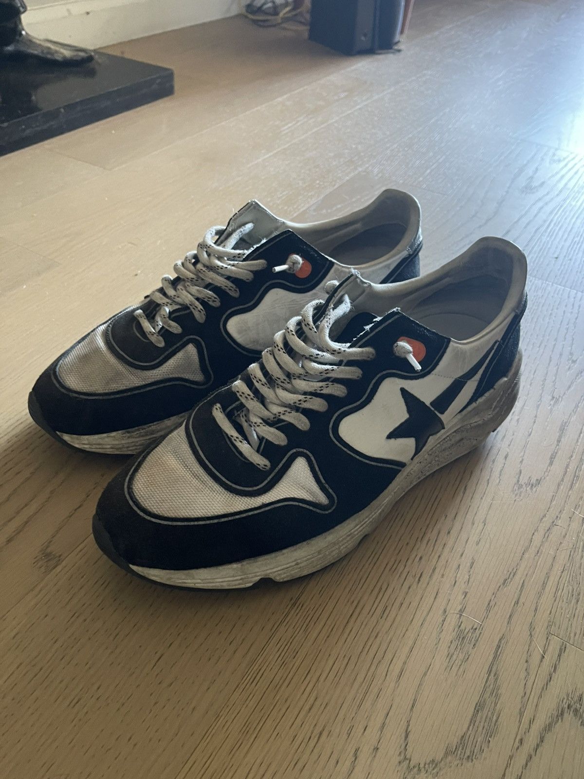 Golden Goose Golden Goose Runner Size US 12.5 / EU 45-46 - 1 Thumbnail