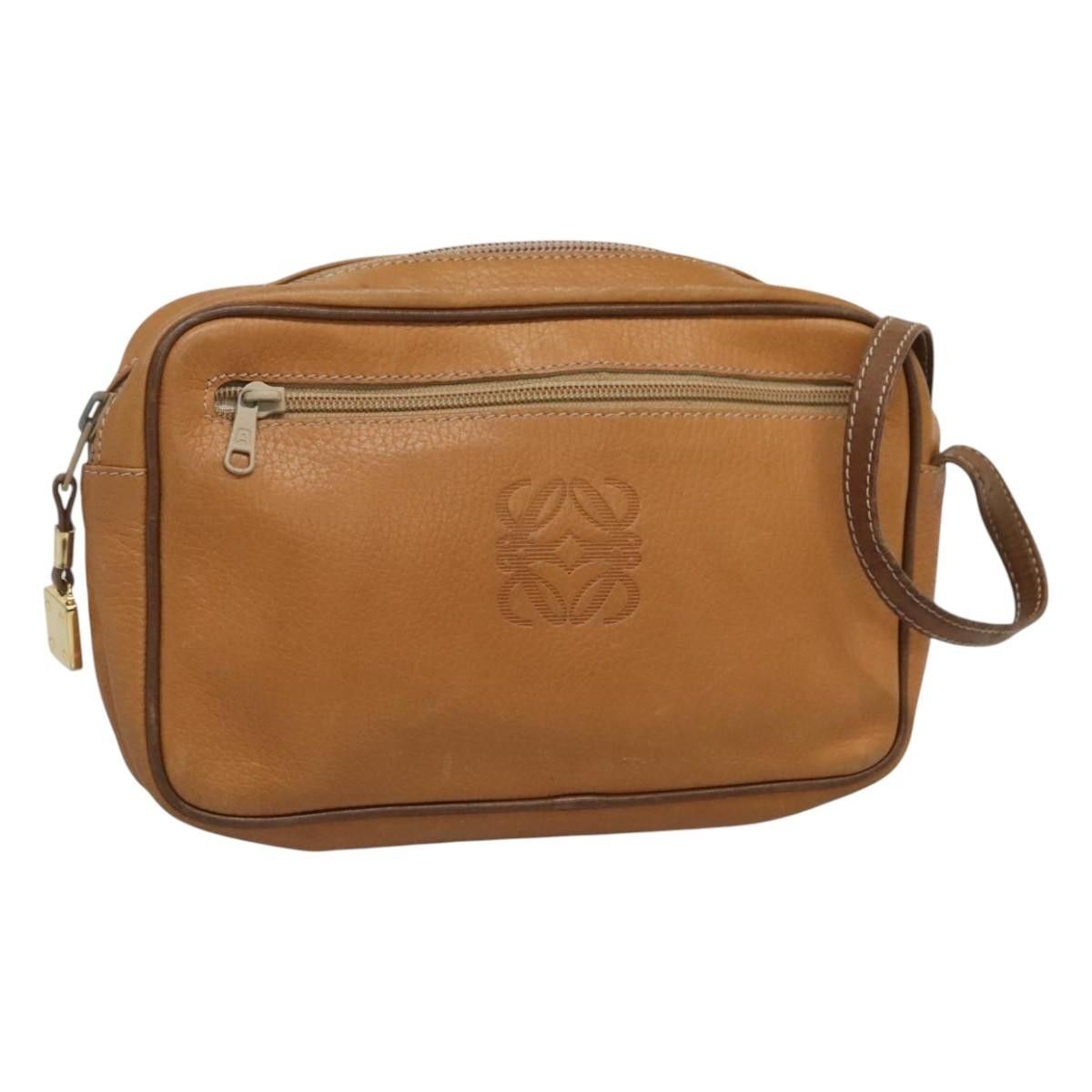Loewe Loewe Anagram Clutch Bag Leather Size ONE SIZE - 1 Thumbnail
