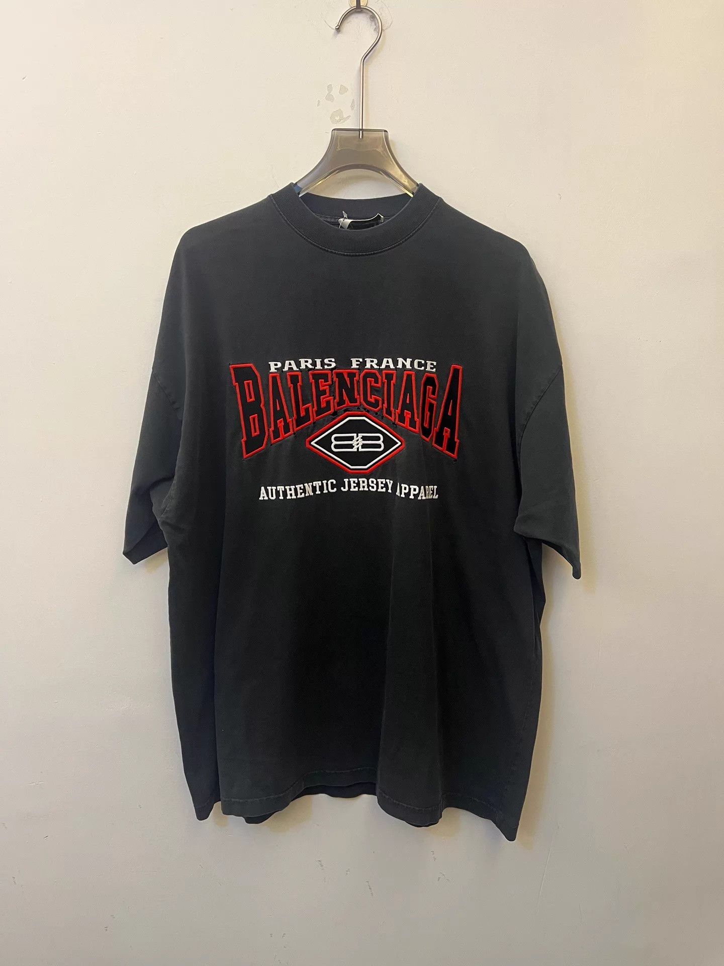 Balenciaga Balenciaga Batman Logo Distressed Tee Men's Black Size 3 New Size US L / EU 52-54 / 3 - 1 Thumbnail