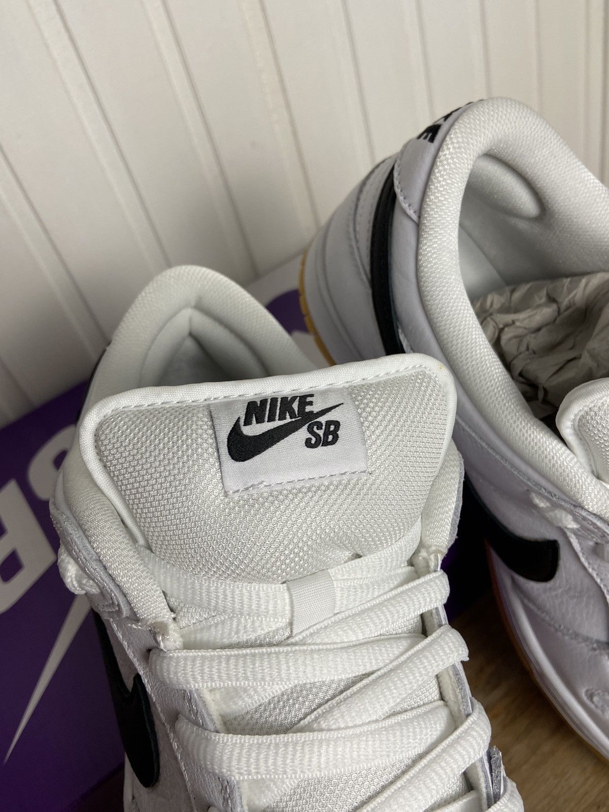 Nike New Nike SB Dunk Low Pro "White Gum" authentic Size 11US Size US 11 / EU 44 - 12 Thumbnail