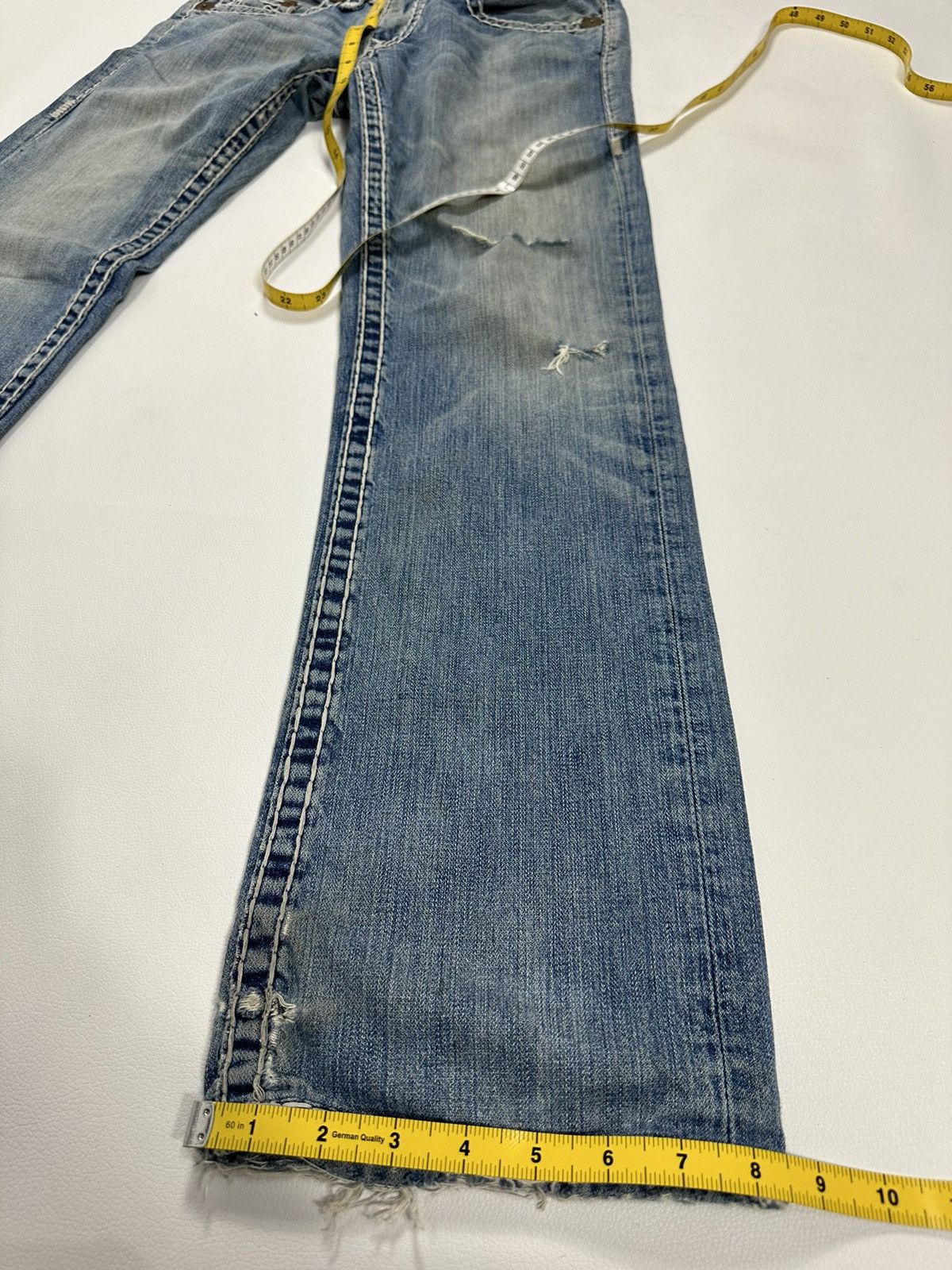 True Religion True Religion Bobby Super T Distressed Denim Size US 31 - 22 Thumbnail