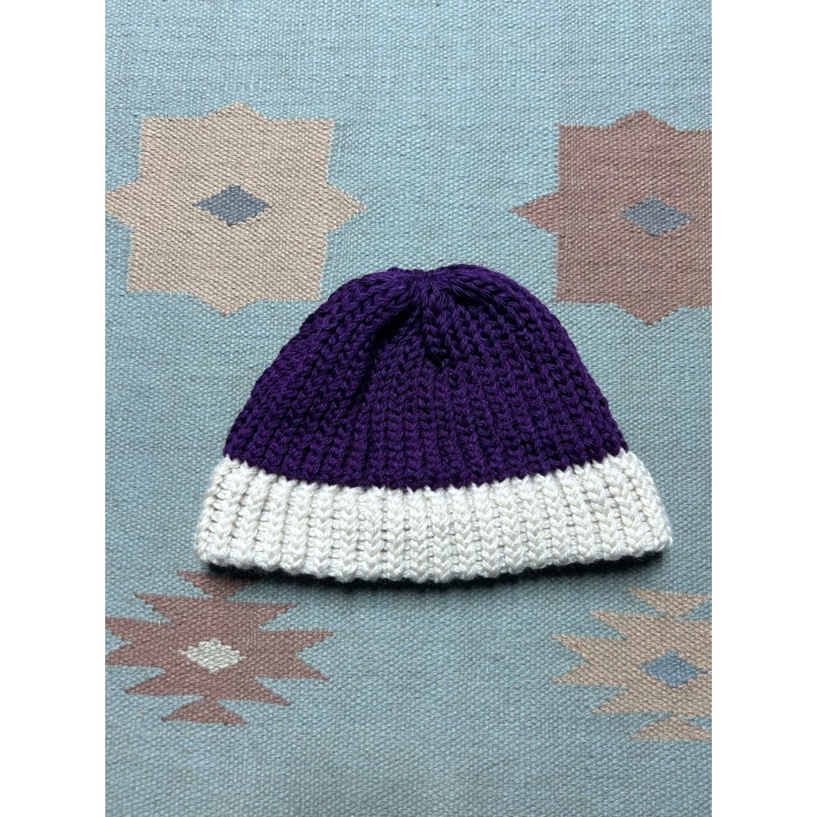 Vintage VINTAGE Crochet Beanie Hand Made Purple White Snow Toboggan Soft Adult OSFA Women One Size Size ONE SIZE - 3 Thumbnail