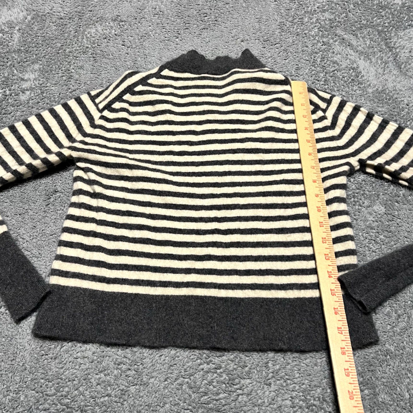 Everlane Everlane Sweater Womens Small Striped Cashmere Blend Gray stain Pullover Women S Regular Size S / US 4 / IT 40 - 5 Thumbnail