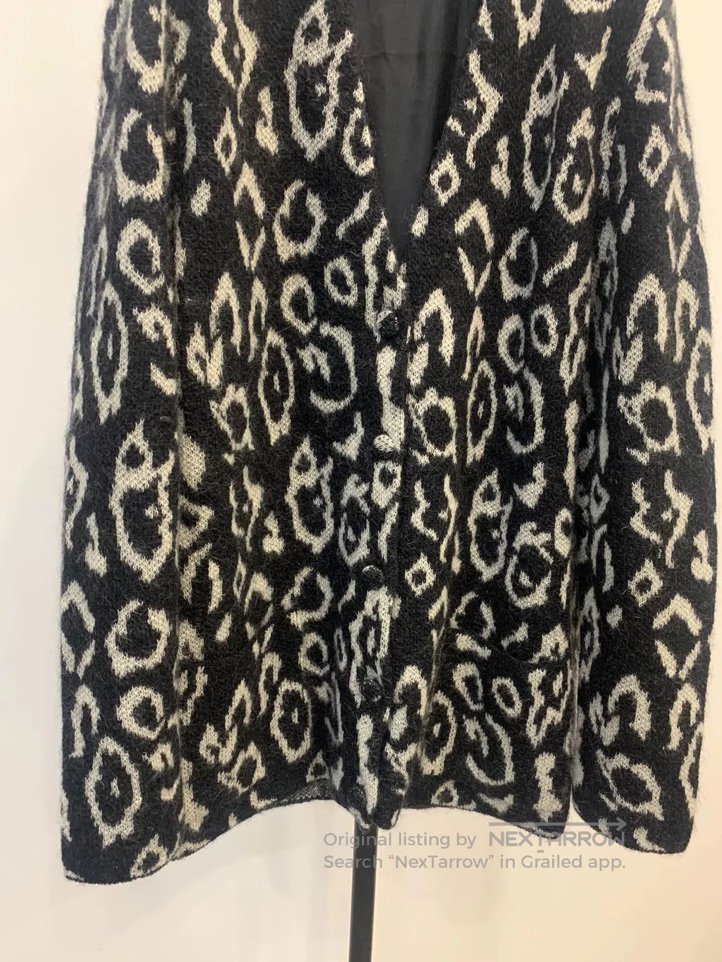 Saint Laurent Paris Saint Laurent Leopard Print Cardigan. Size XS / US 0-2 / IT 36-38 - 2 Thumbnail