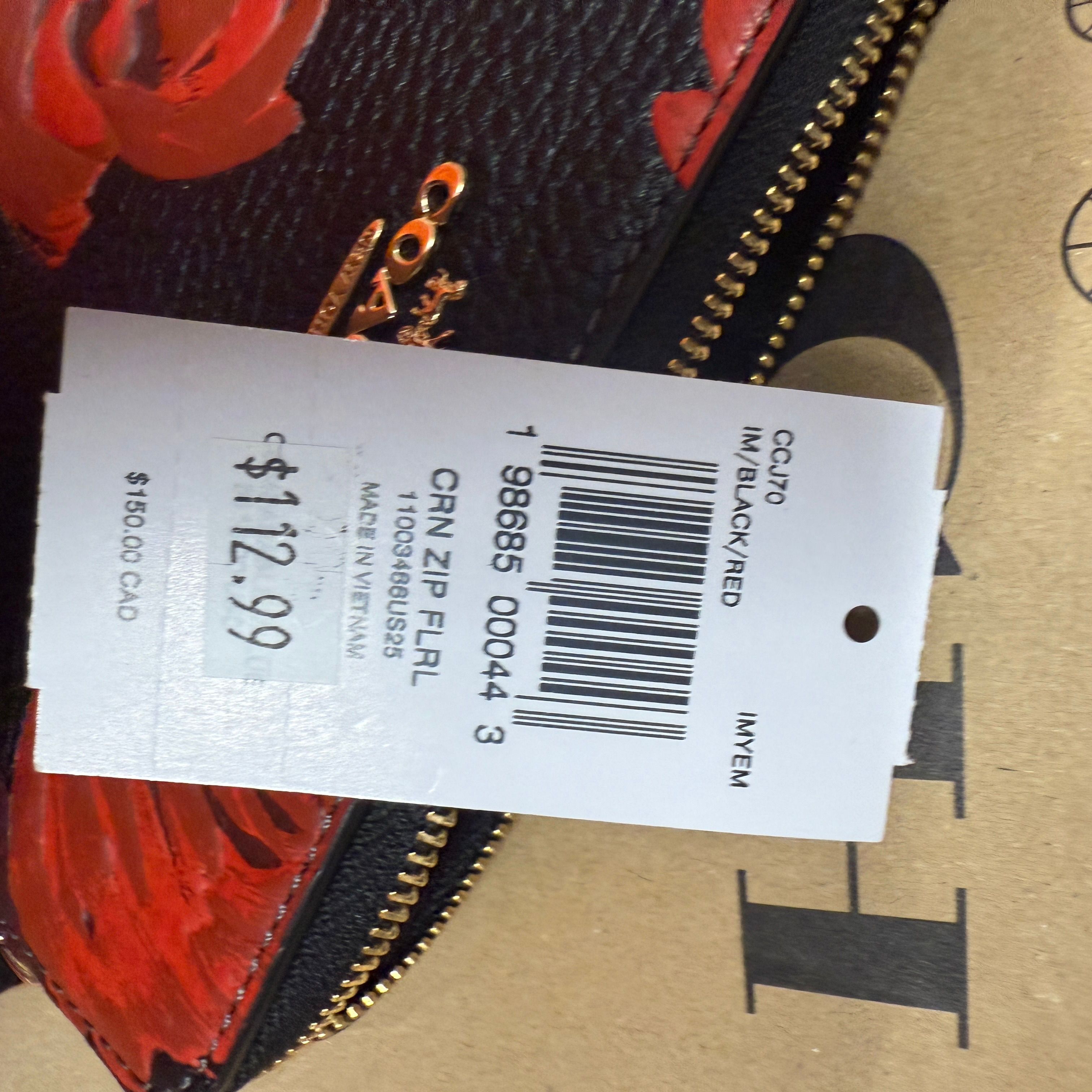 coach Corner Zip Wristlet With Floral Print ccj70