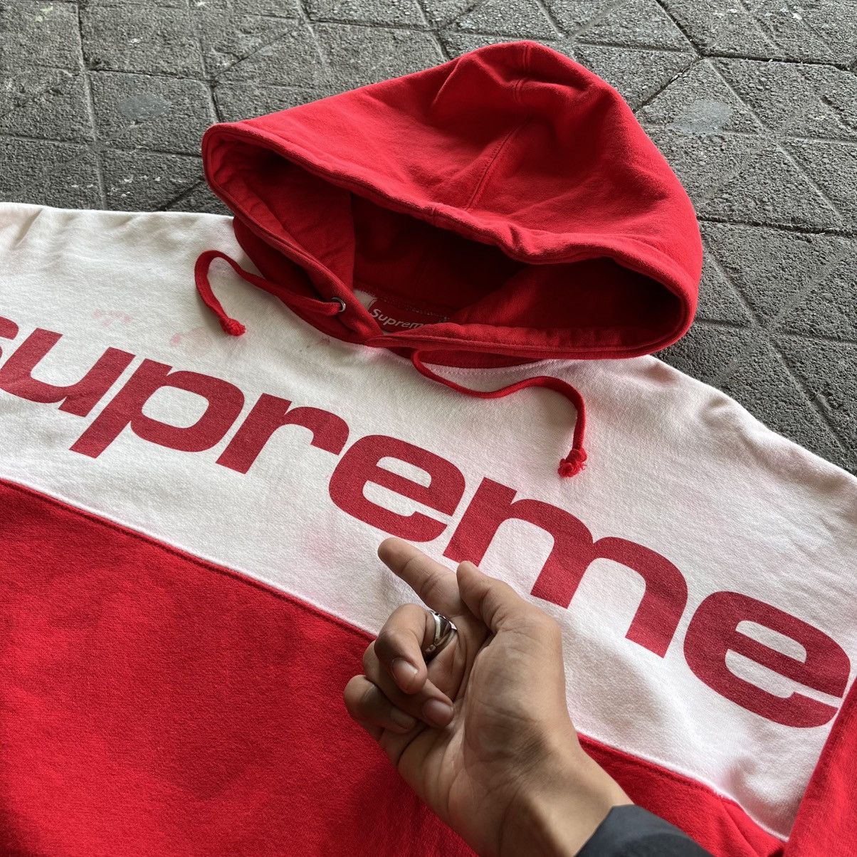 Supreme × Vintage Supreme Blocked Hoodie Red Made in Canada Size US L / EU 52-54 / 3 - 8 Thumbnail