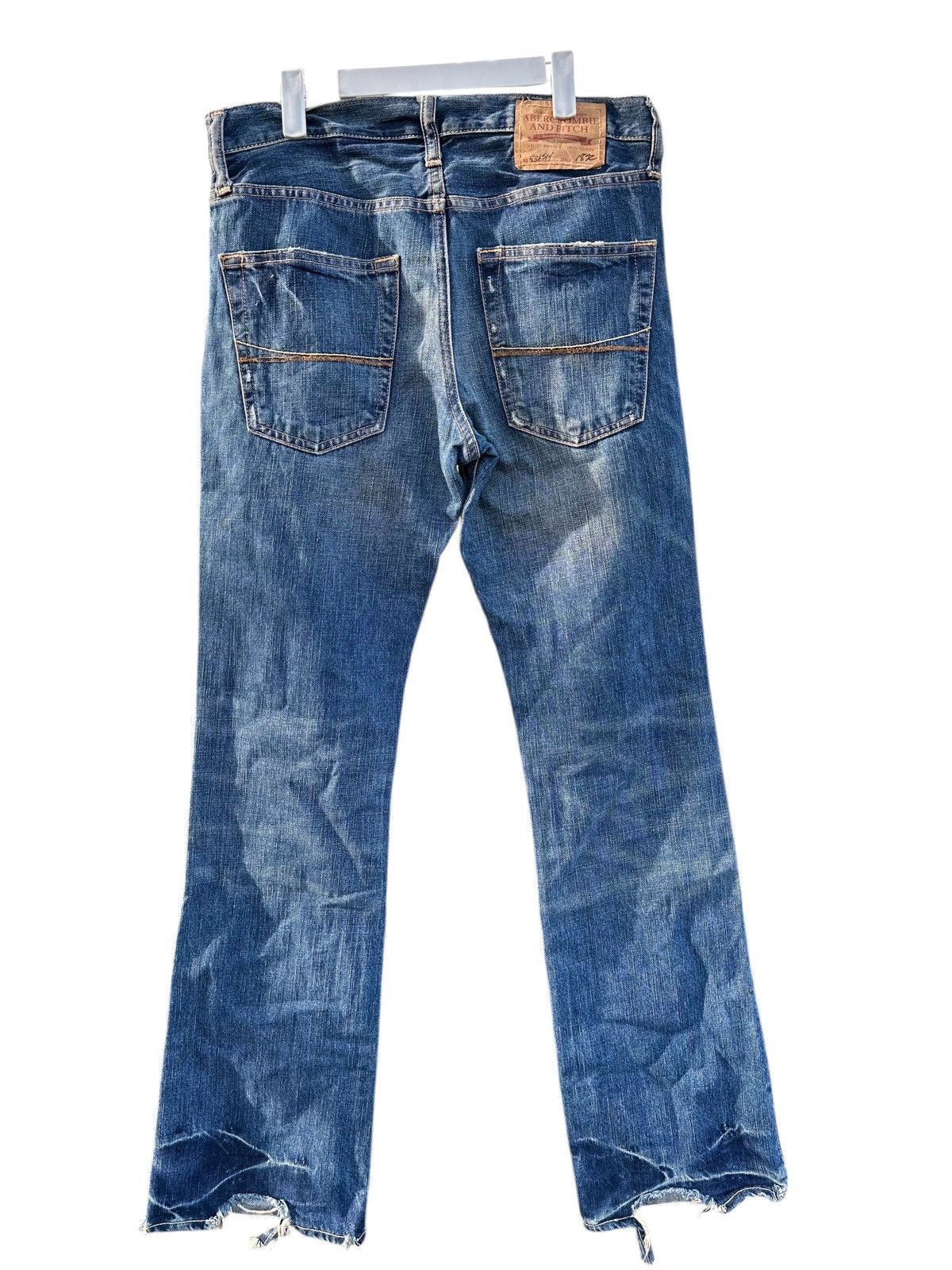 Abercrombie & Fitch Abecrombie & Fitch Bootcut Jean . Size US 32 / EU 48 - 2 Thumbnail