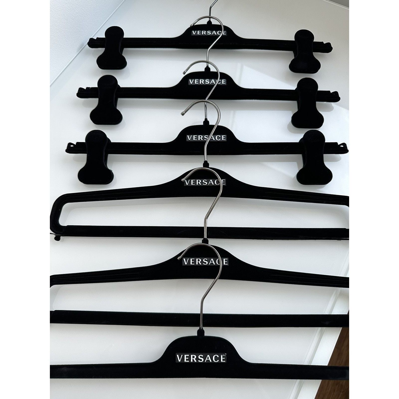 Versace Versace premium made in italy metal velour black hangers Size ONE SIZE - 2 Thumbnail