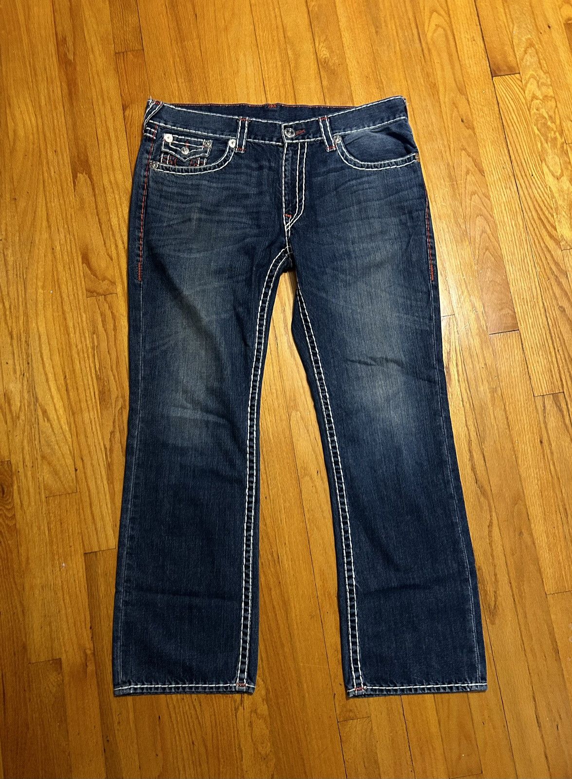 True Religion True Religion Super T Size US 40 / EU 56 - 2 Thumbnail