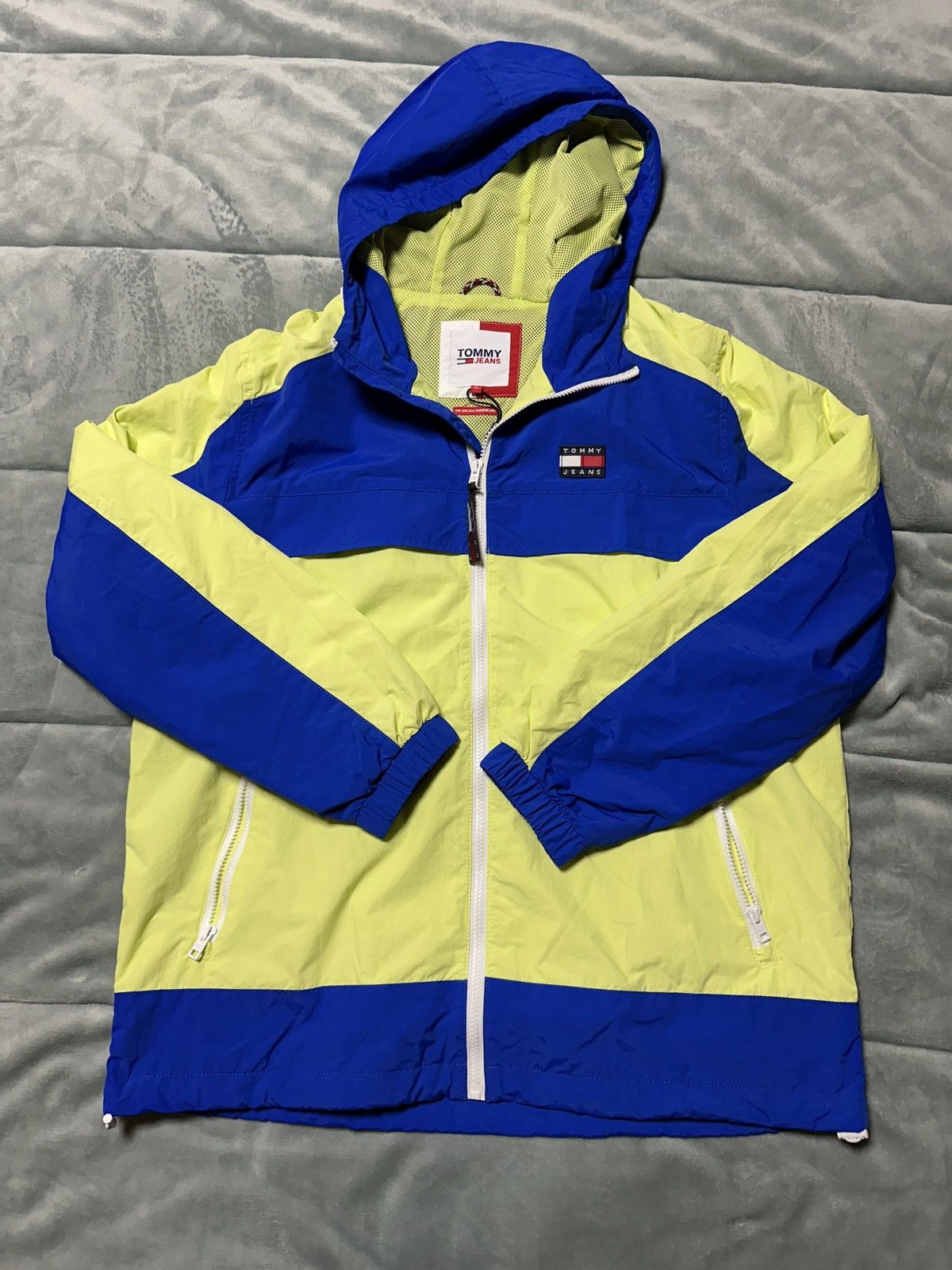 Tommy Hilfiger Tommy Hilfiger Chicago Windbreaker Water Resistant XL NWT Size US XL / EU 56 / 4 - 1 Thumbnail