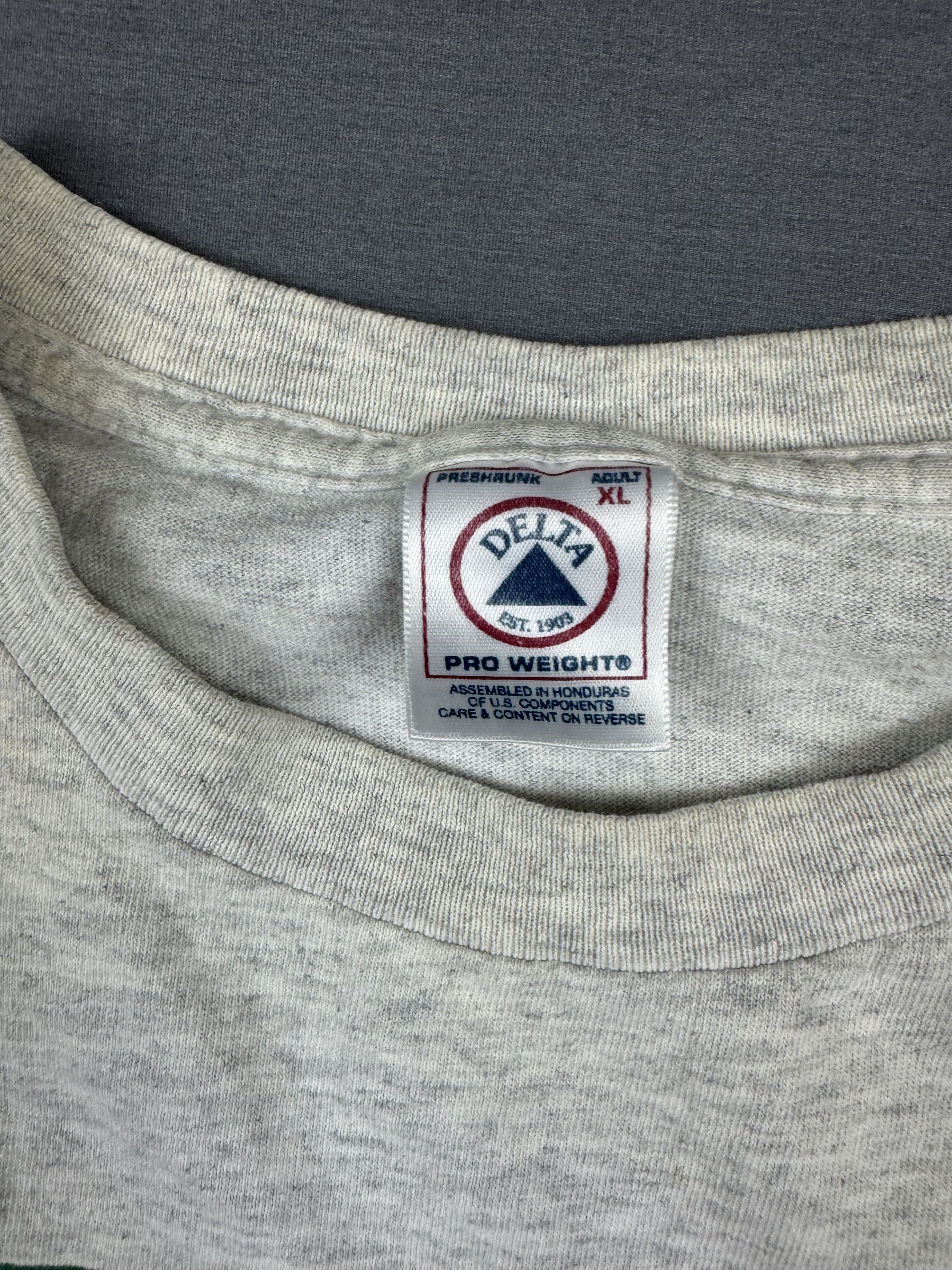 Delta Vintage Batteries Plus Delta Pro Weight T-Shirt Graphic Size US XL / EU 56 / 4 - 4 Thumbnail