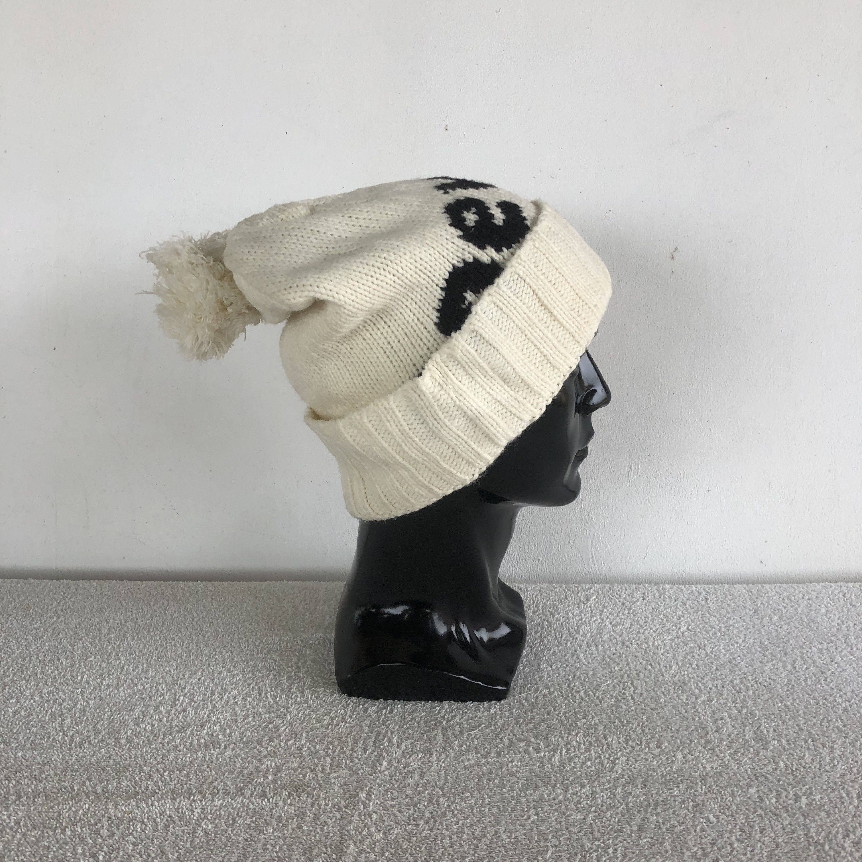 Japanese Brand Vintage Y2K One Way Sexy Delicious Beanie Snow Caps Hats Size ONE SIZE - 3 Thumbnail