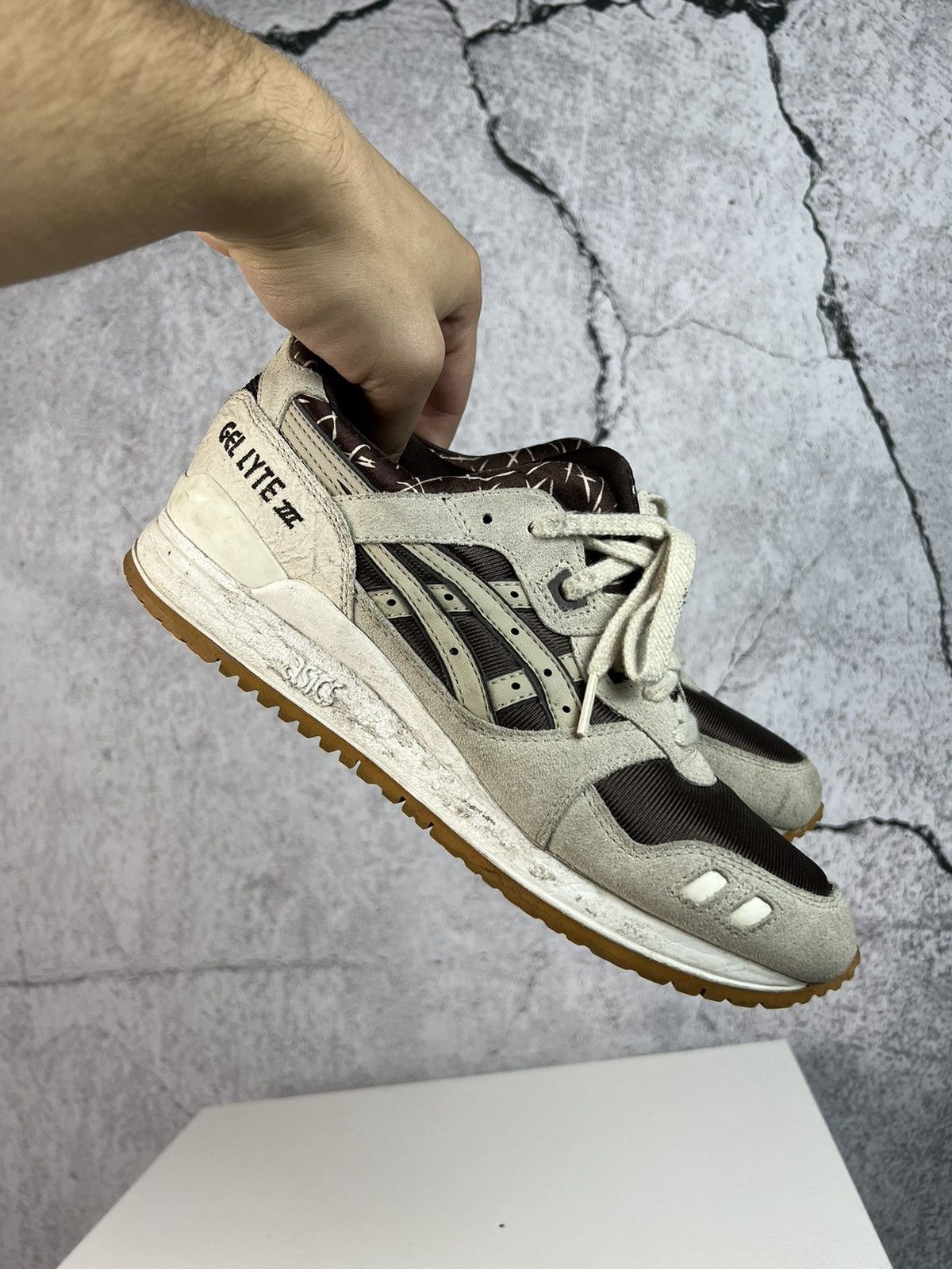 Asics Asics Gel-Lyte III Valentine Pack Chocolate Dark Brown/Sand Size US 9.5 / IT 39.5 - 3 Thumbnail