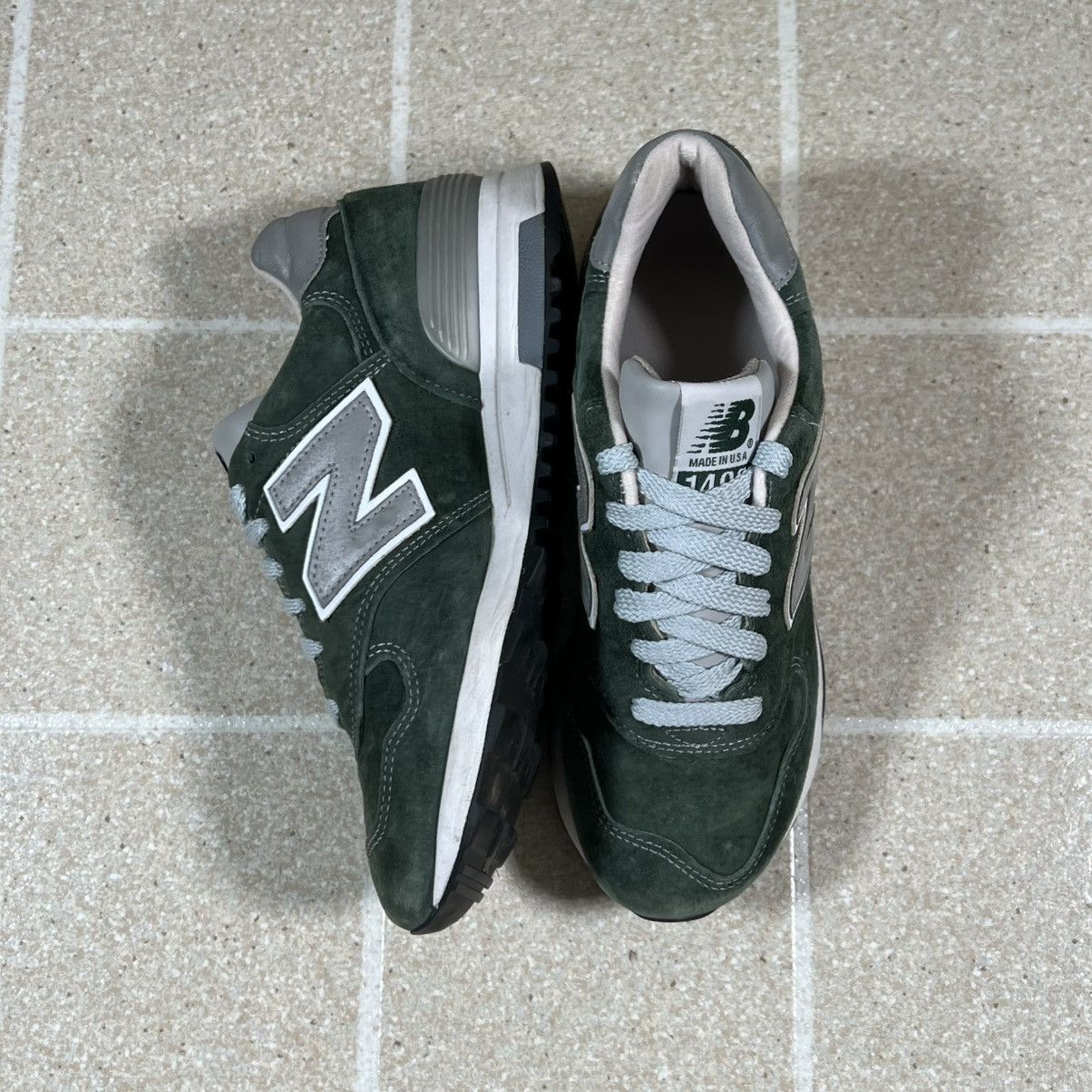 New Balance New Balance 1400 Size 5.5 Made USA Green Suede Sneaker Size US 5.5 / EU 38 - 4 Thumbnail