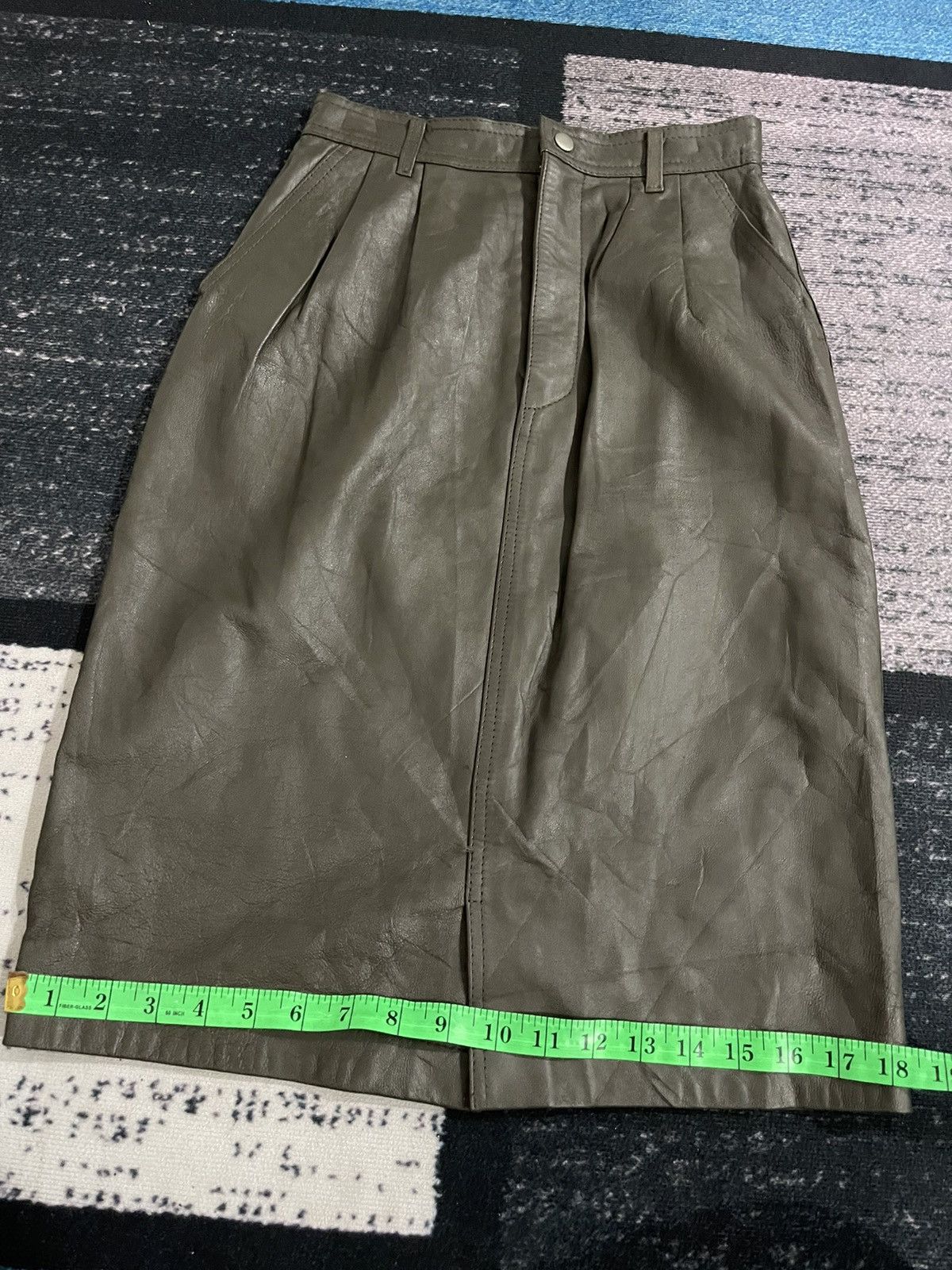 Hai Sporting Gear × Issey Miyake Vintage Issey Miyake Skirt Leather By Hai Sporting Gear Size 26" / US 2 / IT 38 - 14 Thumbnail