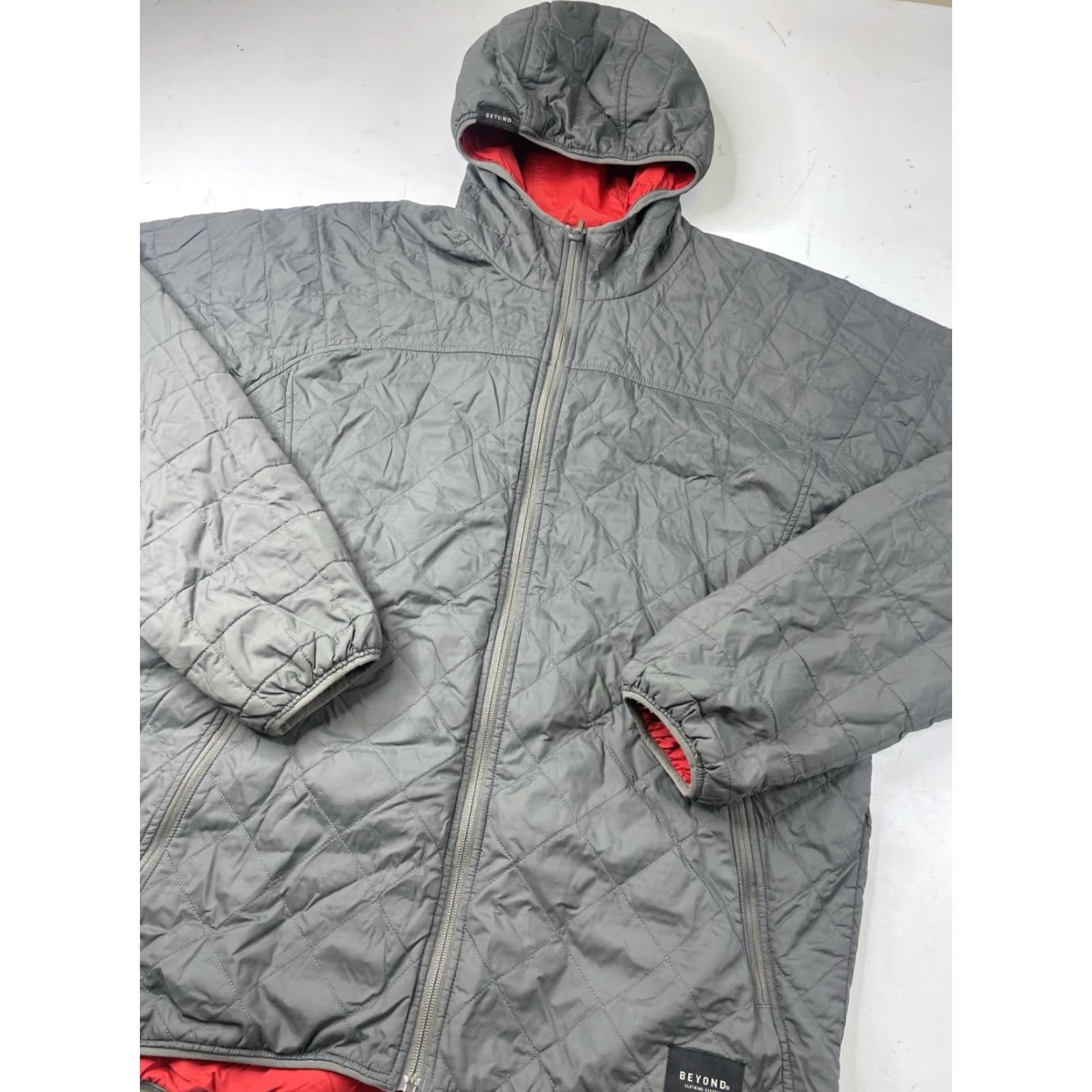 Vintage BEYOND K3 Prima Lochi Jacket REVERSIBLE Gray Red ~Men’s XL Quilted Shirt? Size US XL / EU 56 / 4 - 2 Thumbnail