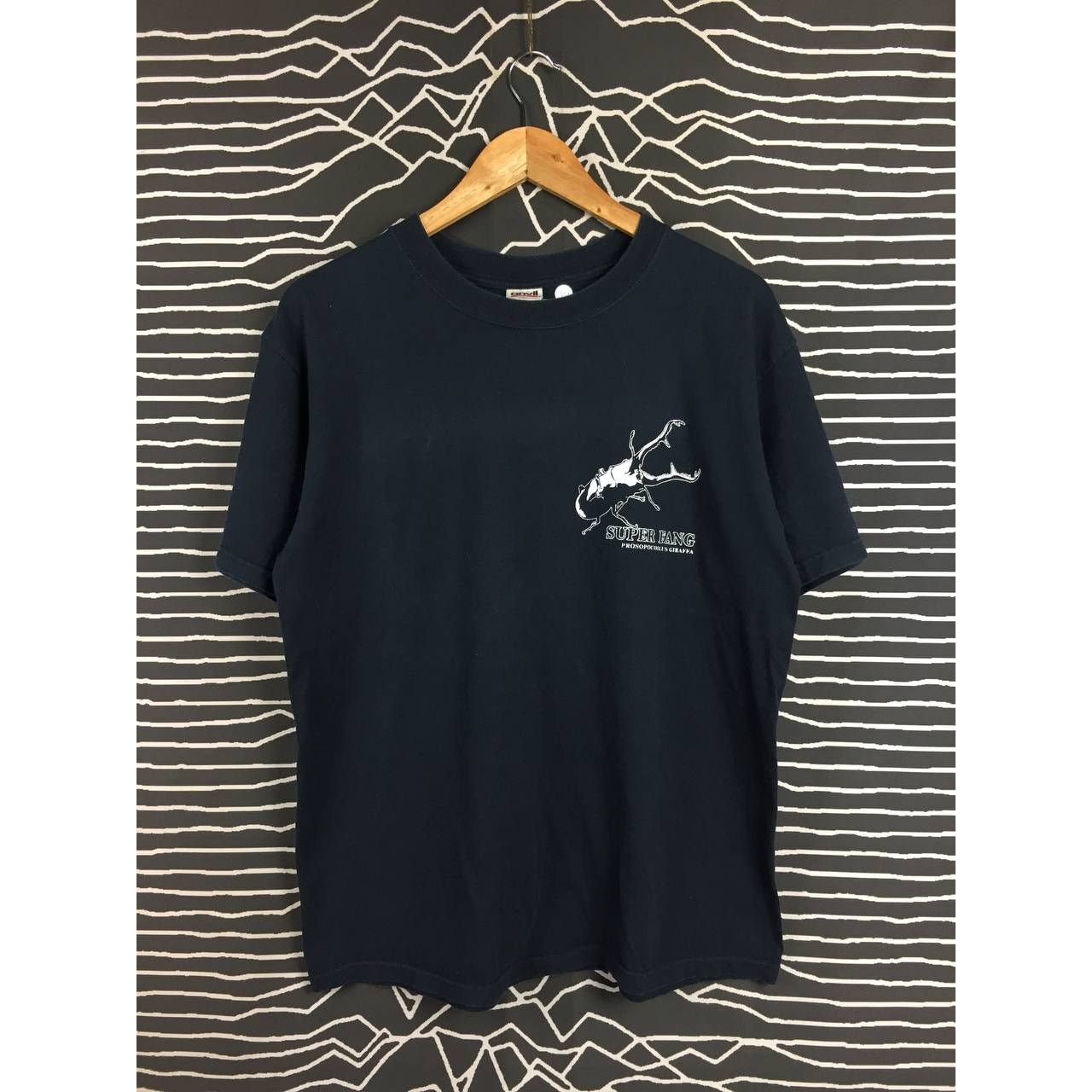 Anvil × Vintage Vtg Y2K Giraffe Stag Beetle Super Fang Nature Inspired Tee Size US M / EU 48-50 / 2 - 1 Thumbnail