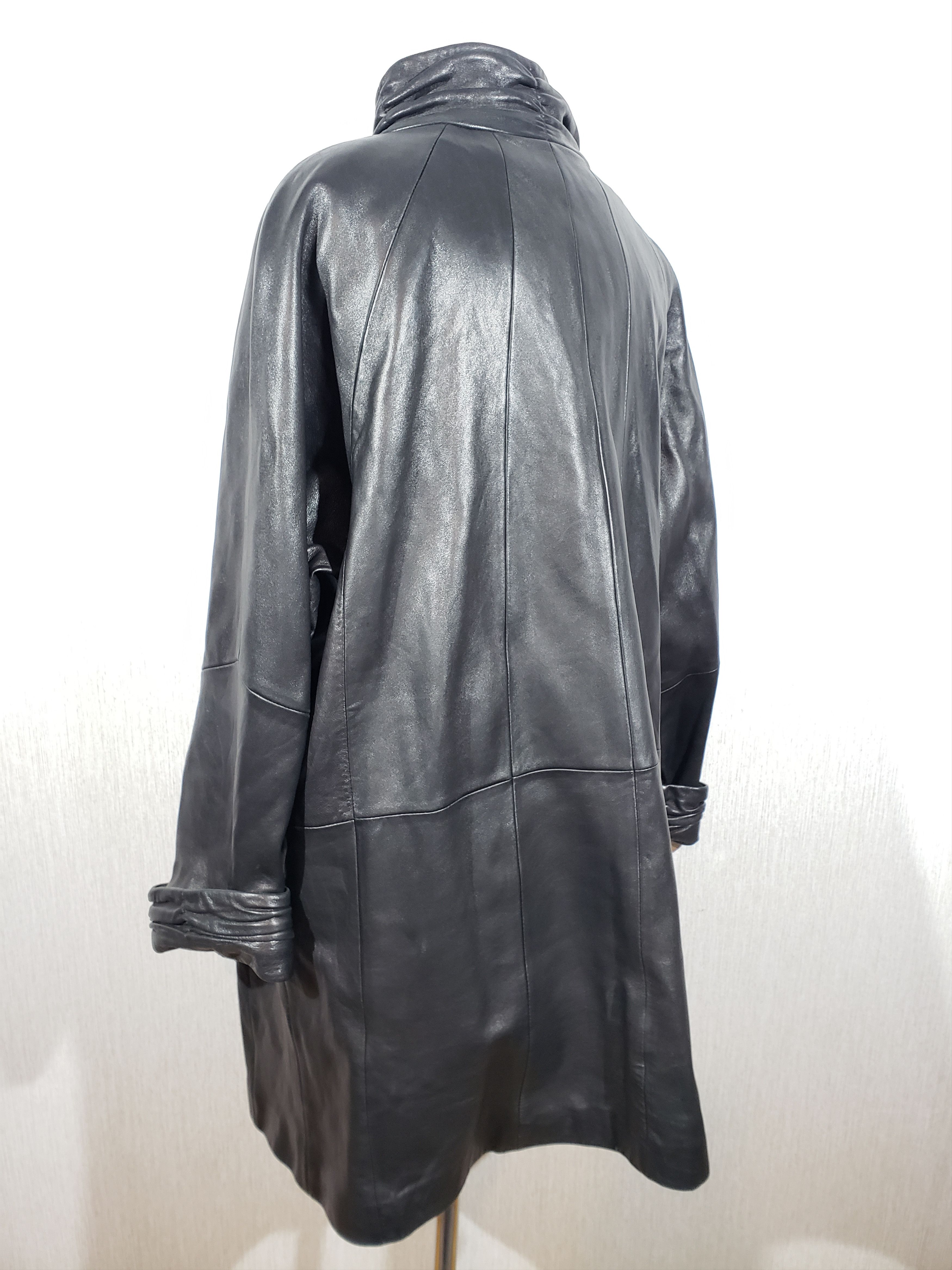 Other Elegant black women's jacket made of genuine leather. Size 3XL / US 20-22 - 7 Thumbnail