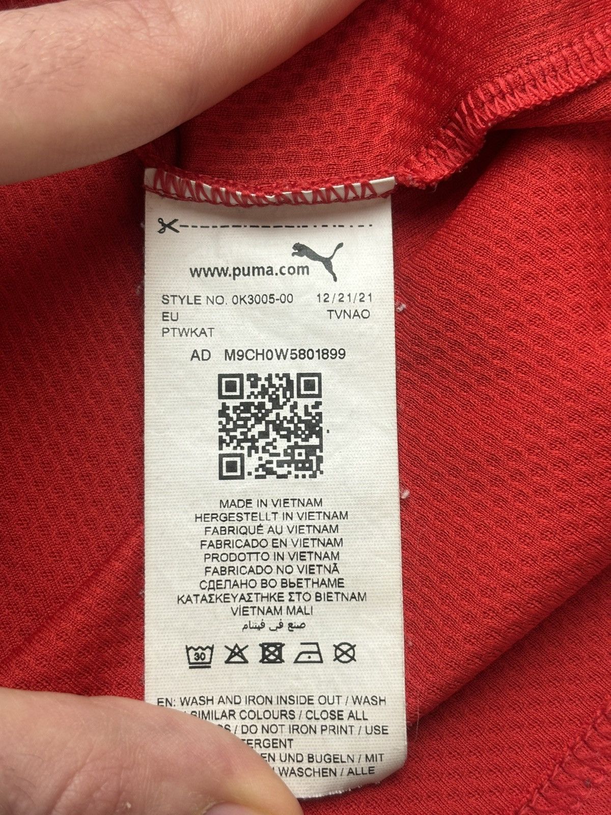Puma Rotherham United Football kit 2022/2023 home blokecore Size US L / EU 52-54 / 3 - 6 Thumbnail