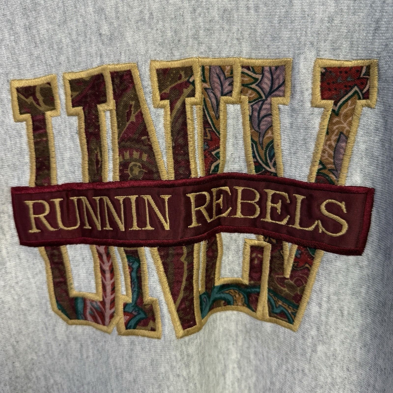 Vintage Vintage University of Las Vegas Runnin Rebels Sweatshirt Size US L / EU 52-54 / 3 - 5 Thumbnail