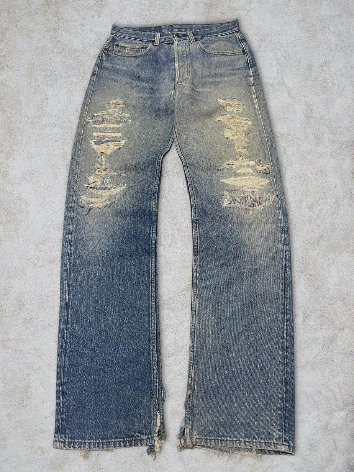 Levi's Vintage Clothing Vintage Levi’s 501 Distressed Washed ButtonFly Straight Jean Size US 31 - 8 Thumbnail