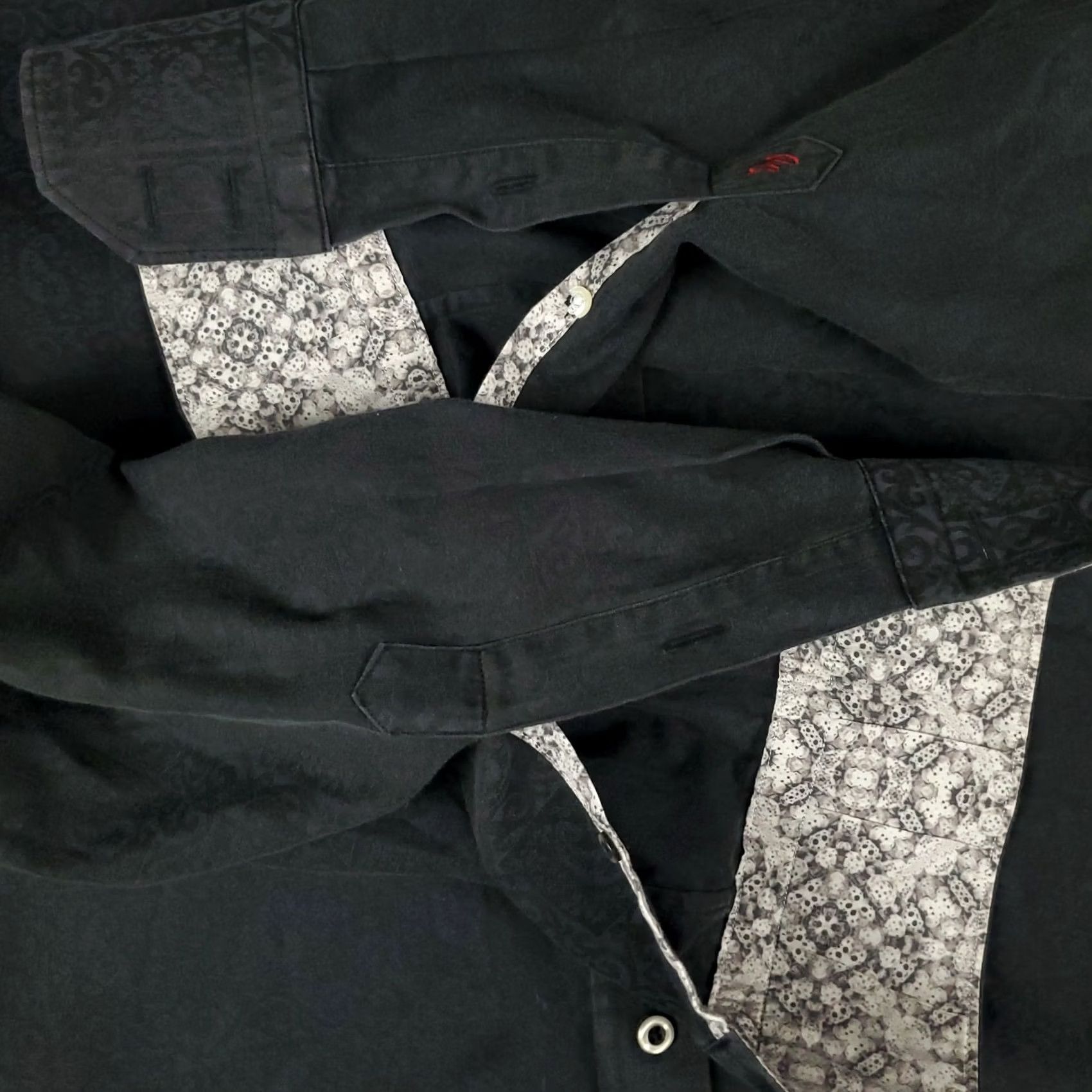 Robert Graham Robert Graham Shirt Mens 2XL Black Casual Button Up Long Sleeve *FADED* Size US XXL / EU 58 / 5 - 4 Thumbnail