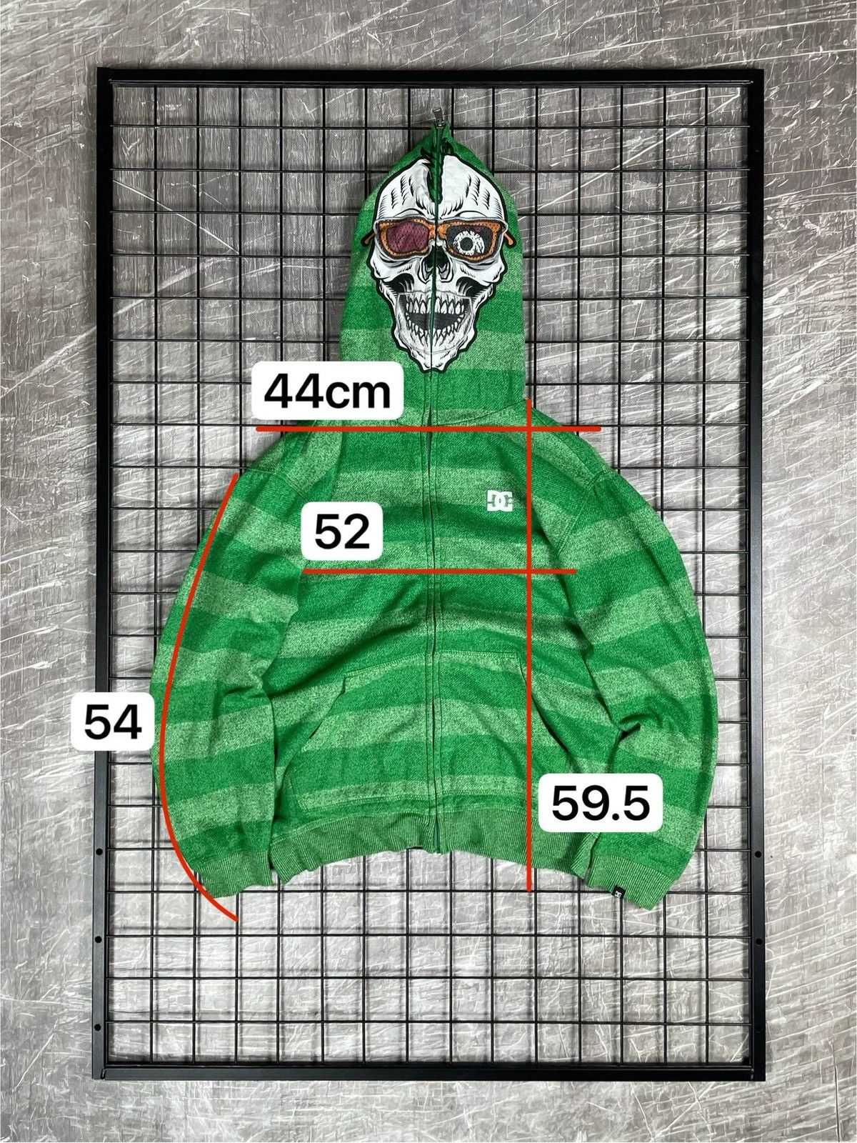 DC DC Shoes Vintage Rare Full Zip Skeleton Face Hoodie Y2K Size US S / EU 44-46 / 1 - 9 Thumbnail