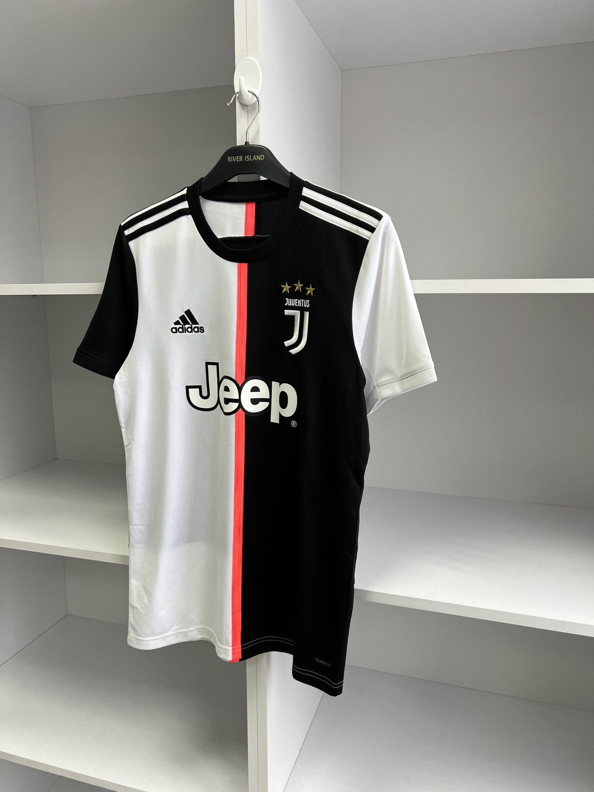 Adidas × Vintage Vintage Juventus 19/20 Home Jersey Size US S / EU 44-46 / 1 - 3 Thumbnail