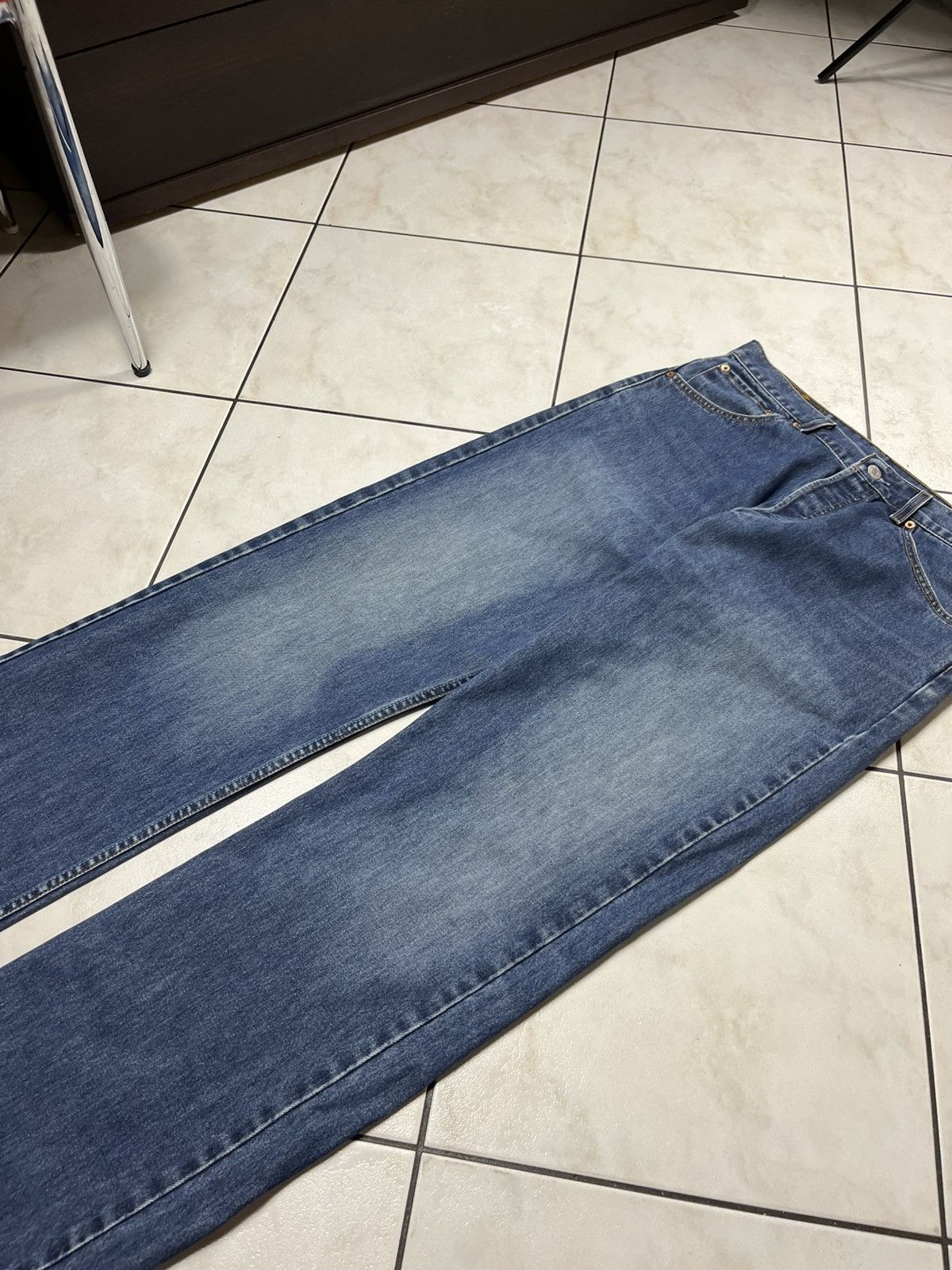 Levi's × Vintage Vintage Levi’s 523 dark washed distressed denim jeans pants Size US 34 / EU 50 - 11 Thumbnail
